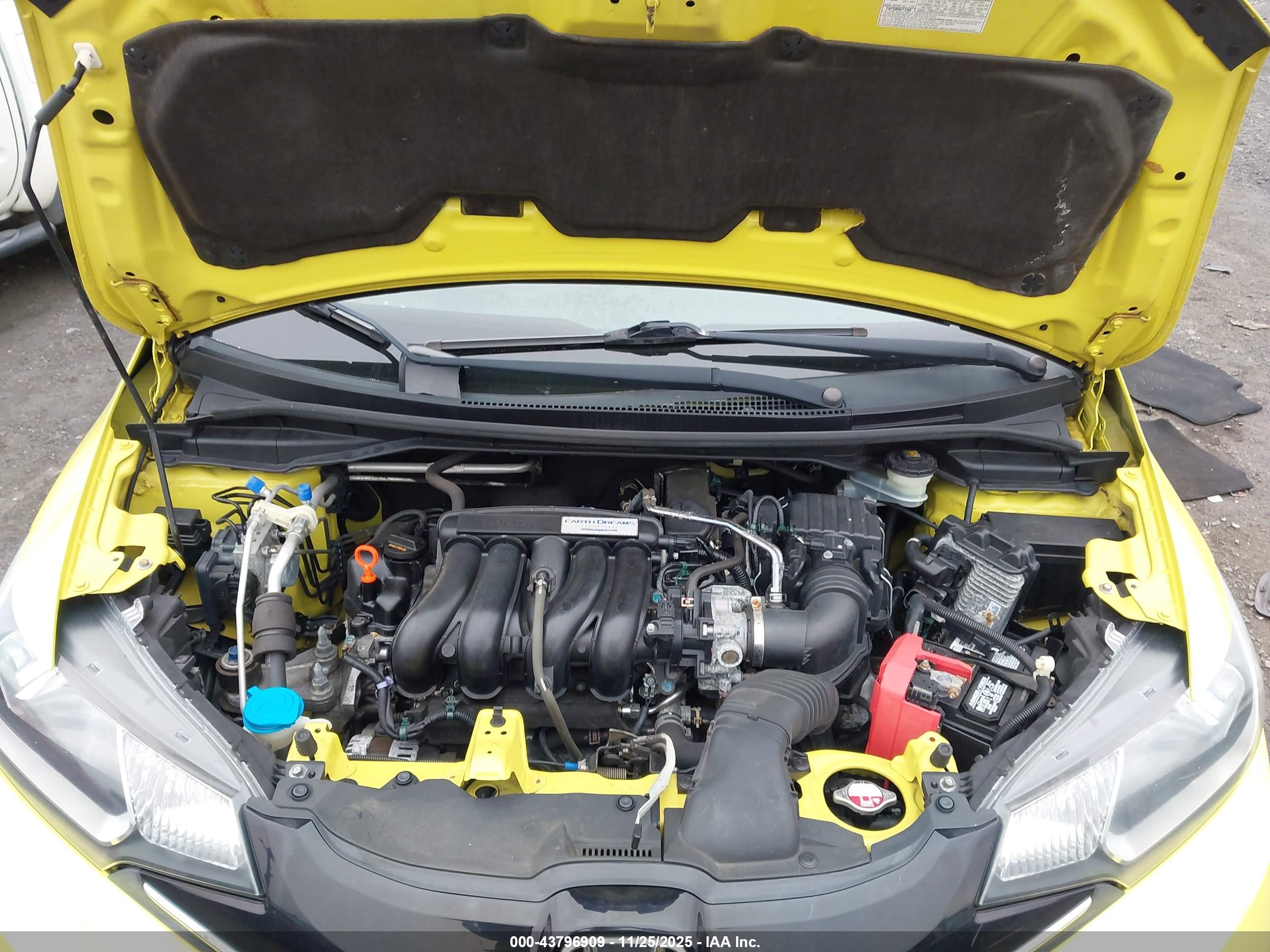HONDA FIT image 10