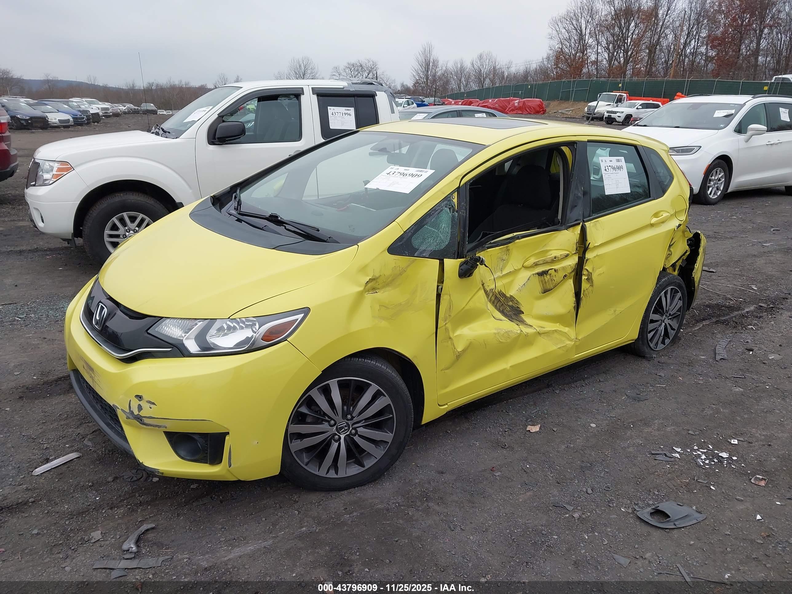 HONDA FIT image 2