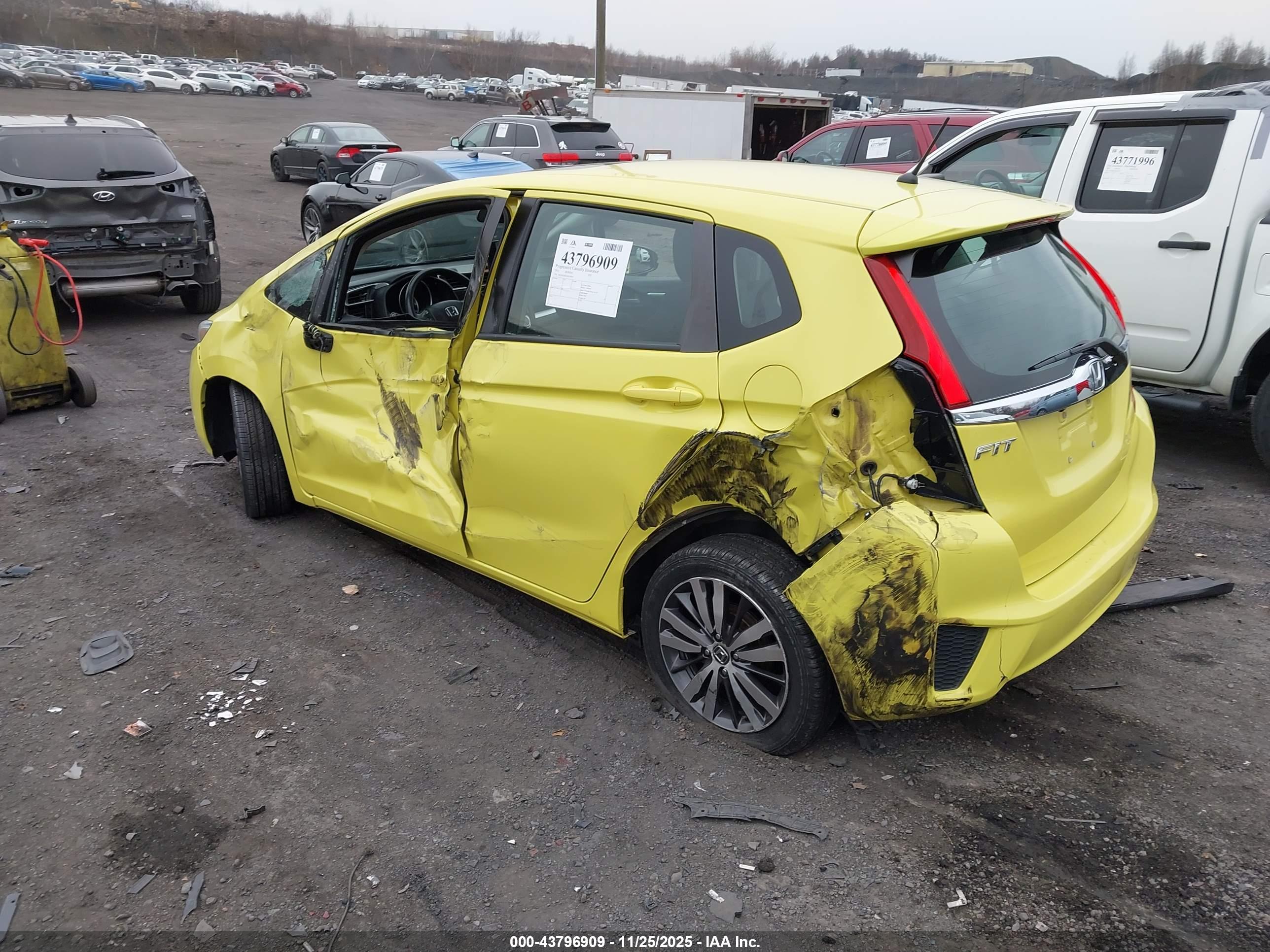 HONDA FIT image 3