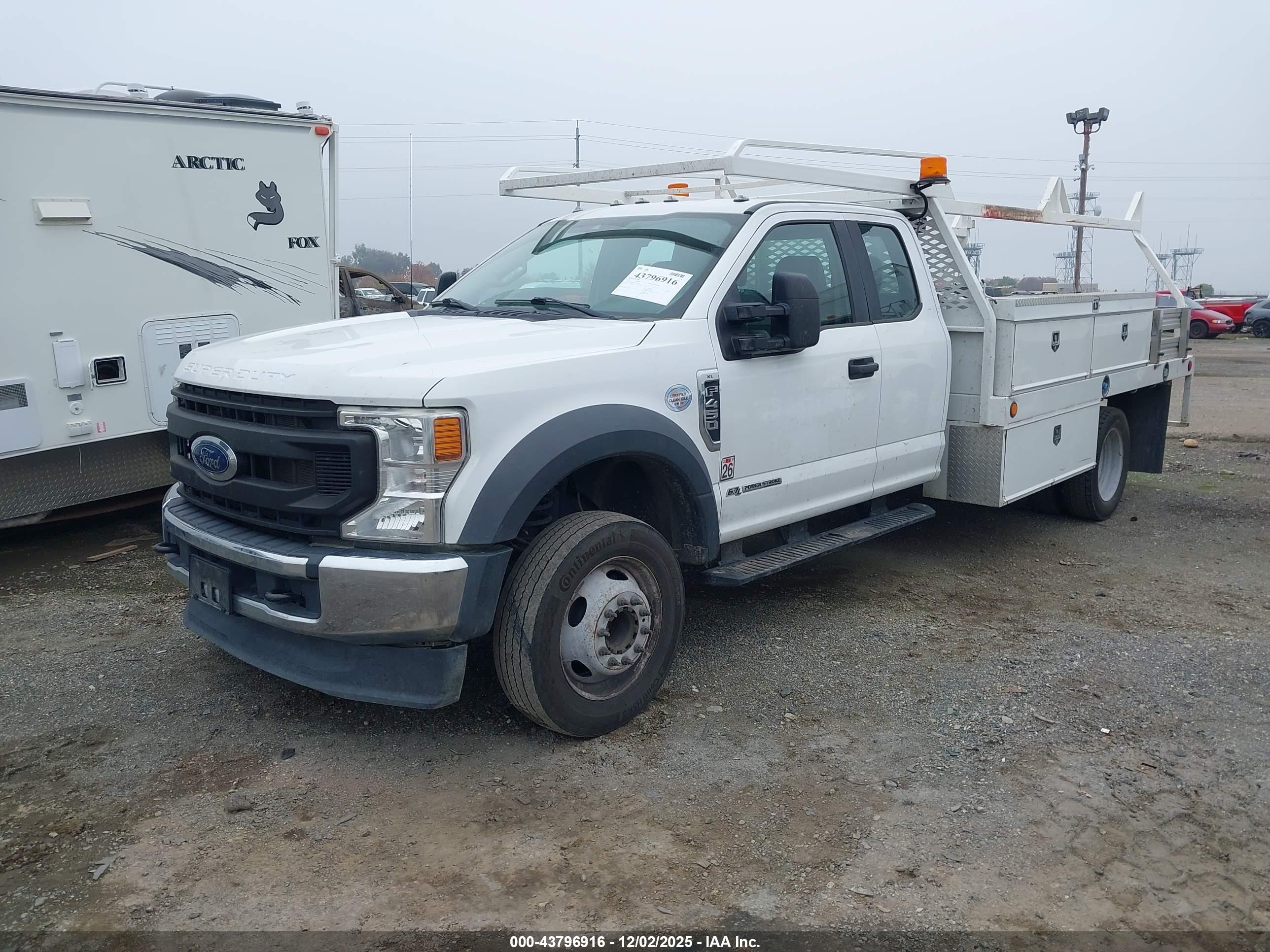 FORD F-450 image 2