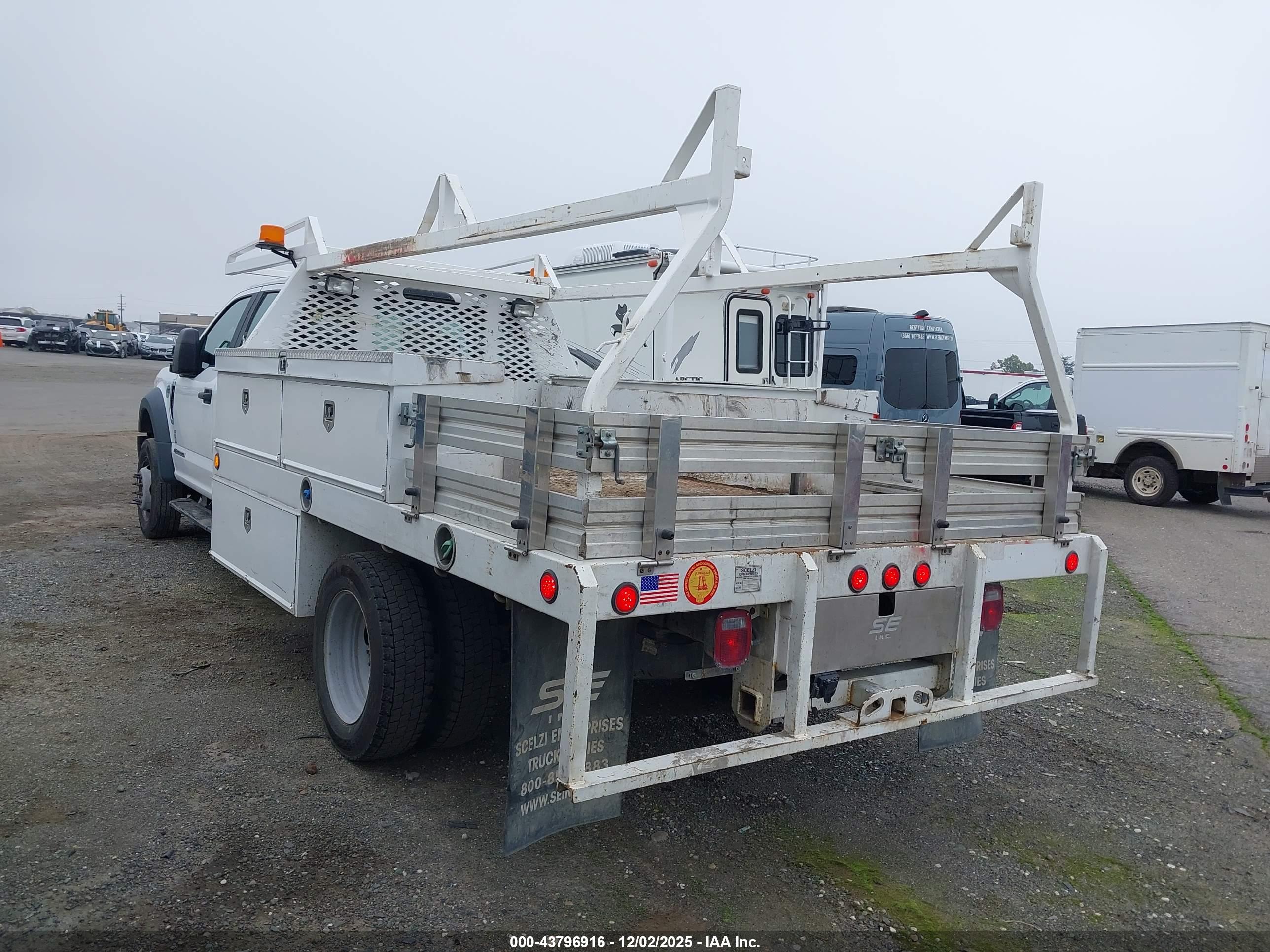 FORD F-450 image 3