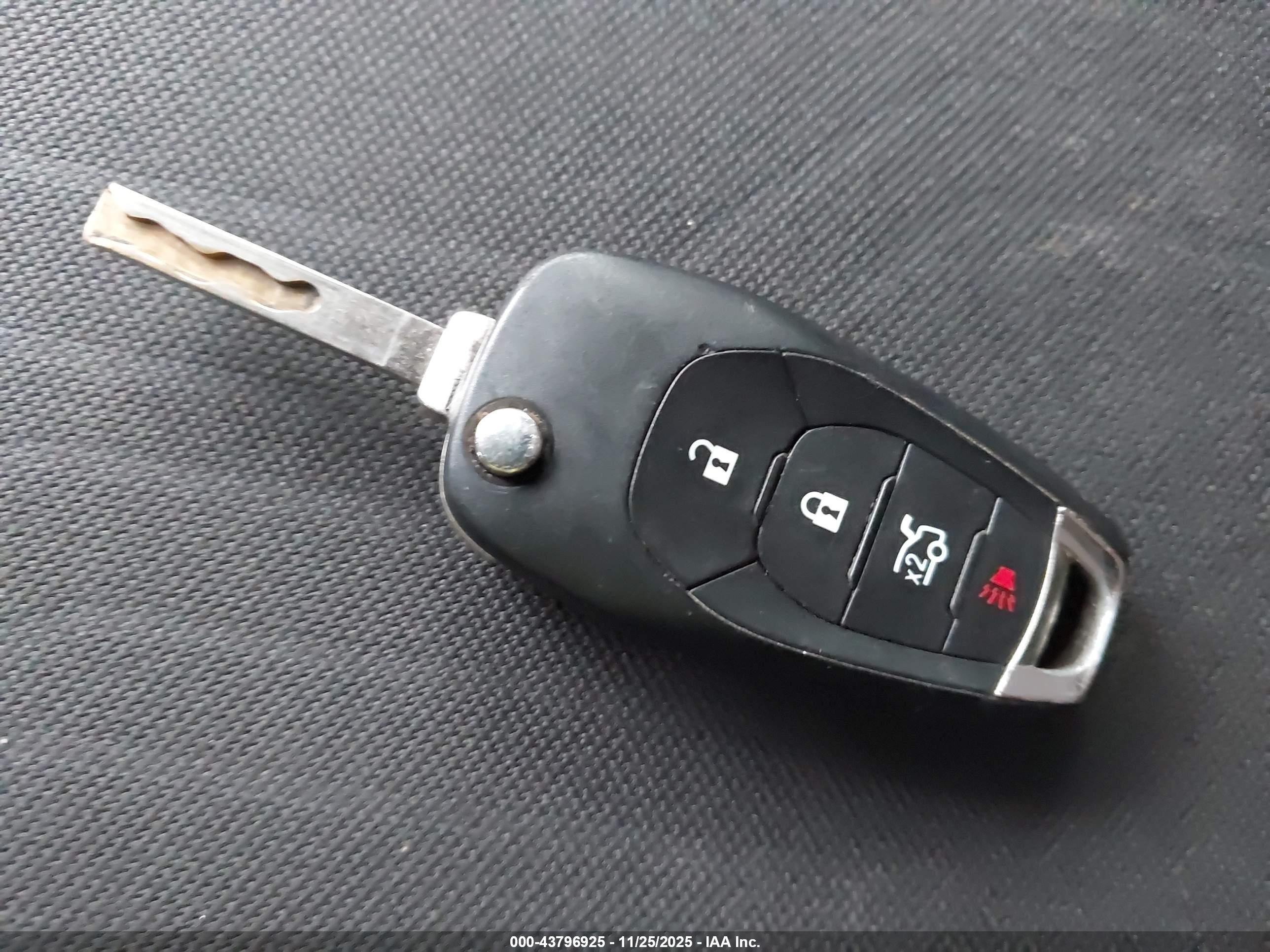 CHEVROLET TRAX image 11