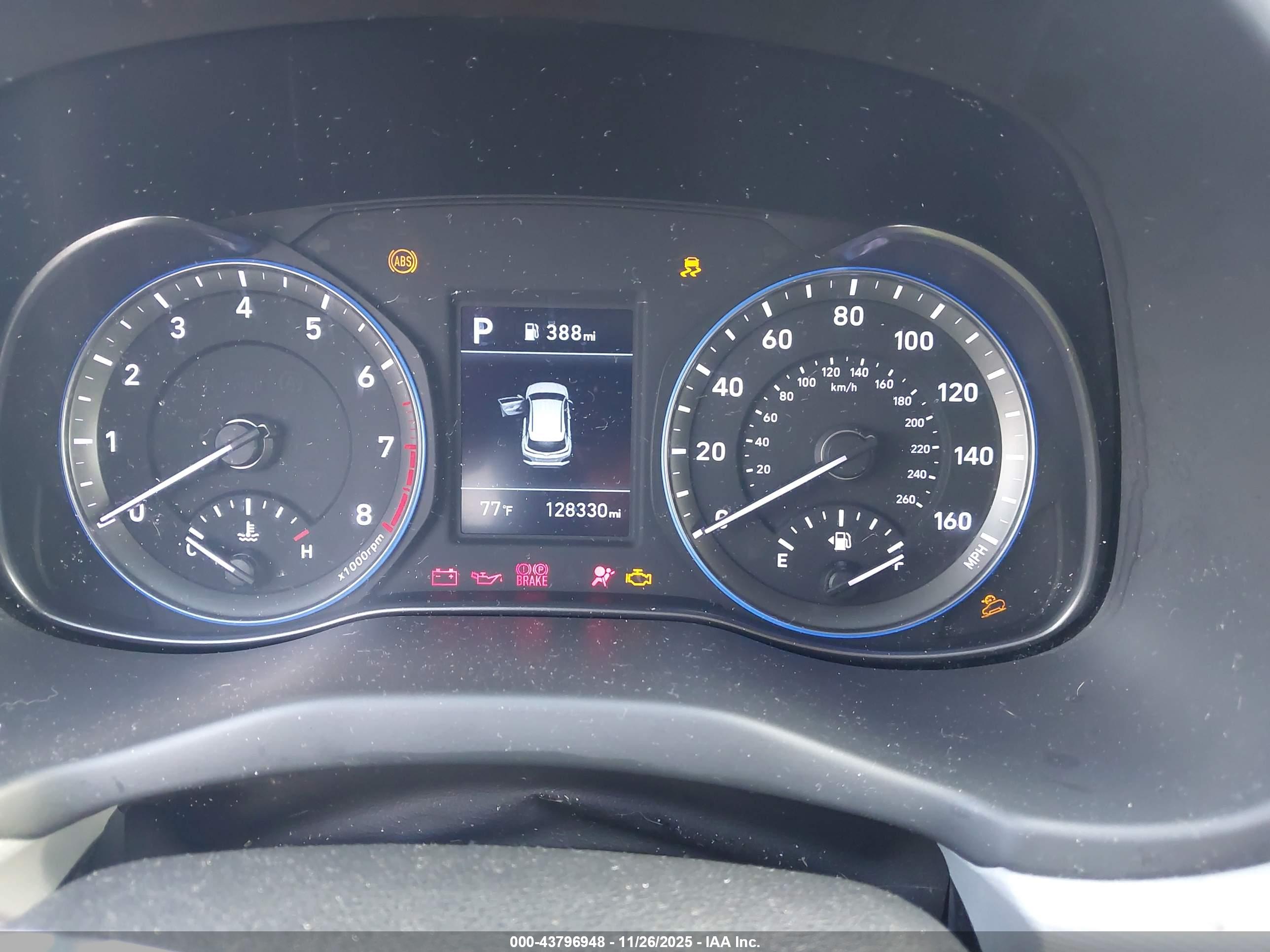 HYUNDAI KONA image 7