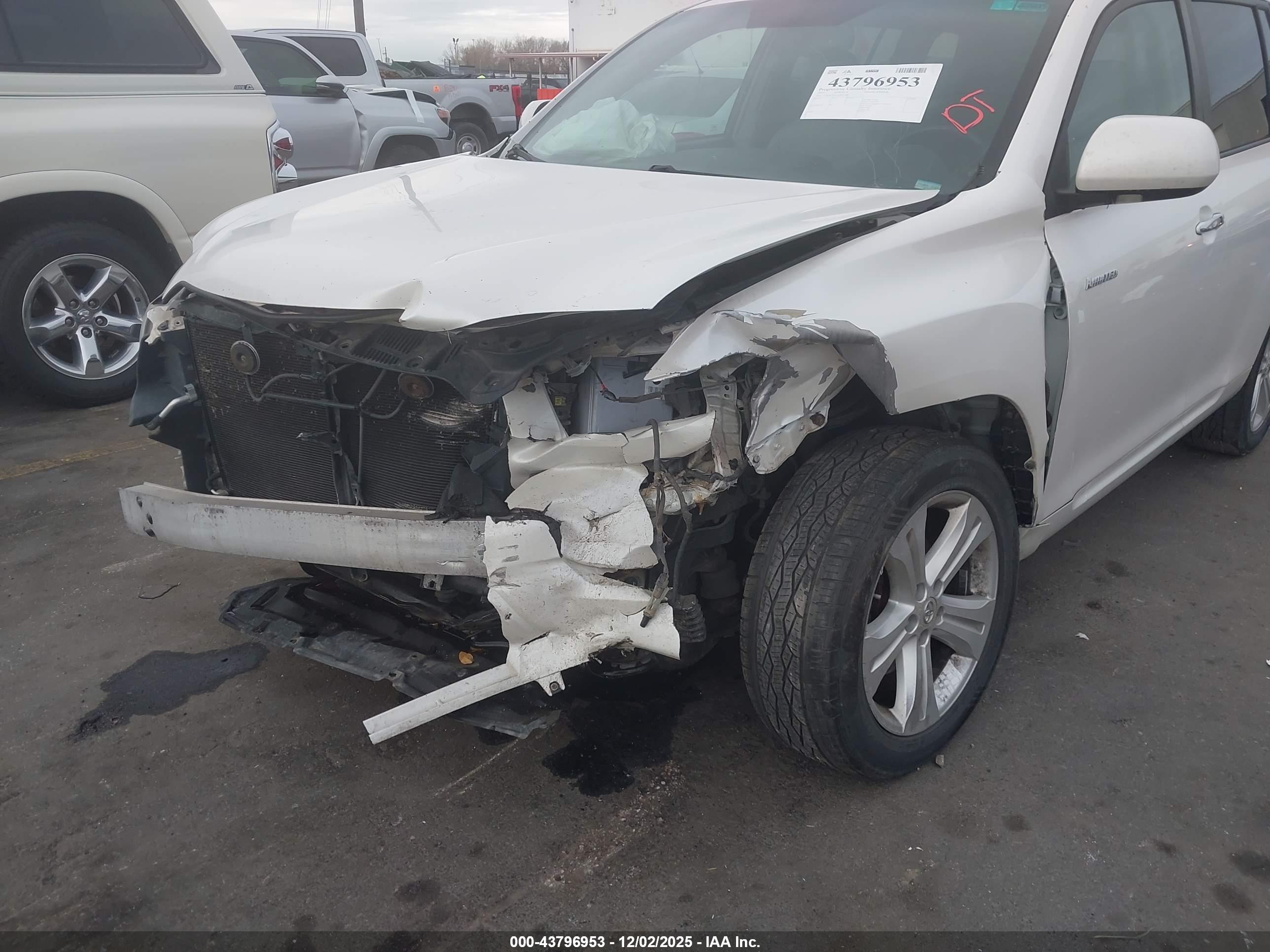 TOYOTA HIGHLANDER image 6