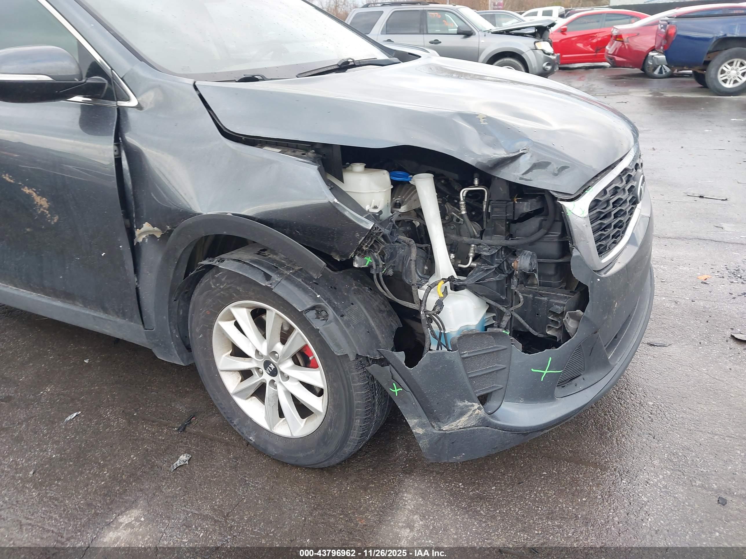 KIA SORENTO image 6