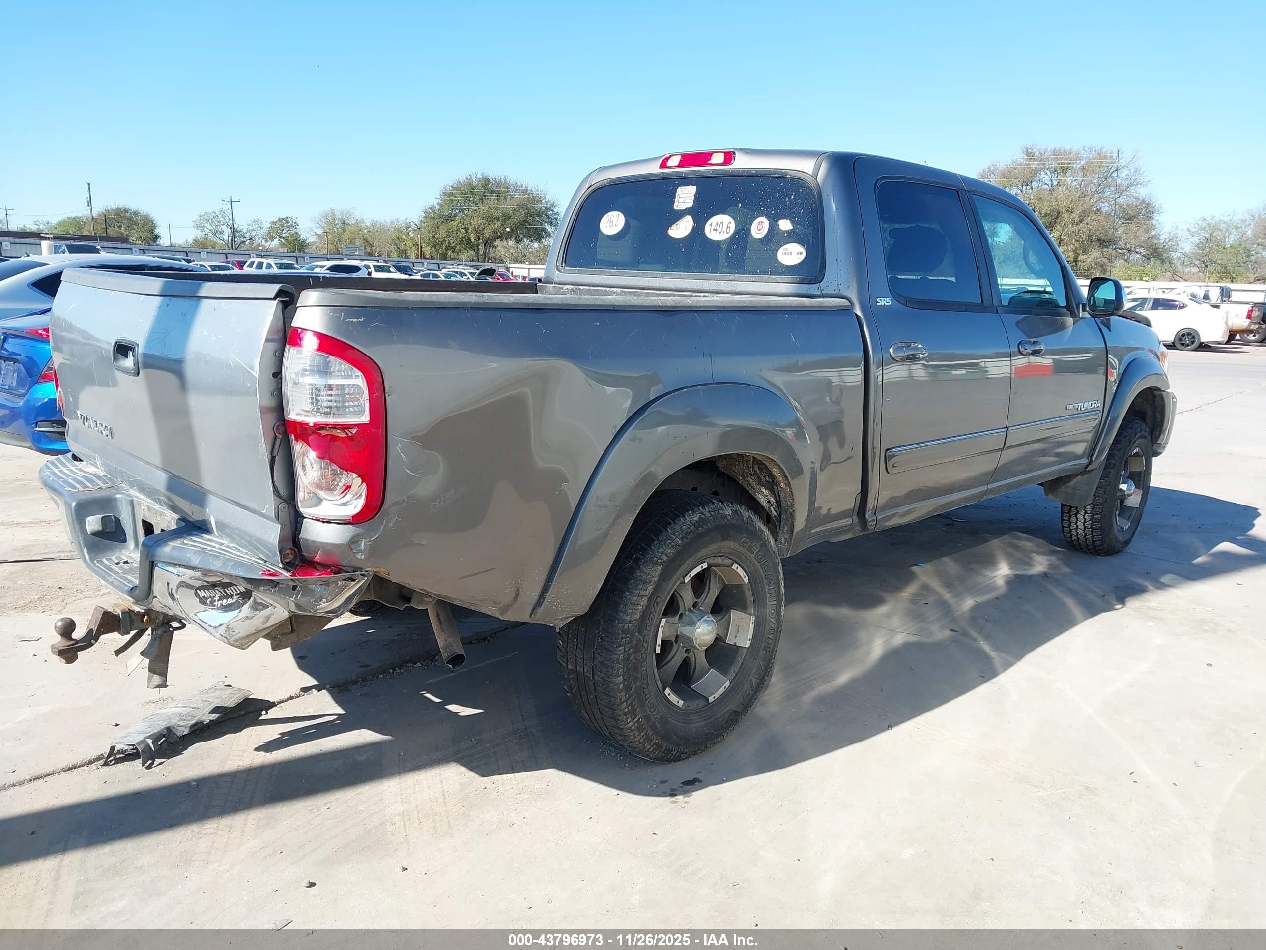 TOYOTA TUNDRA image 4