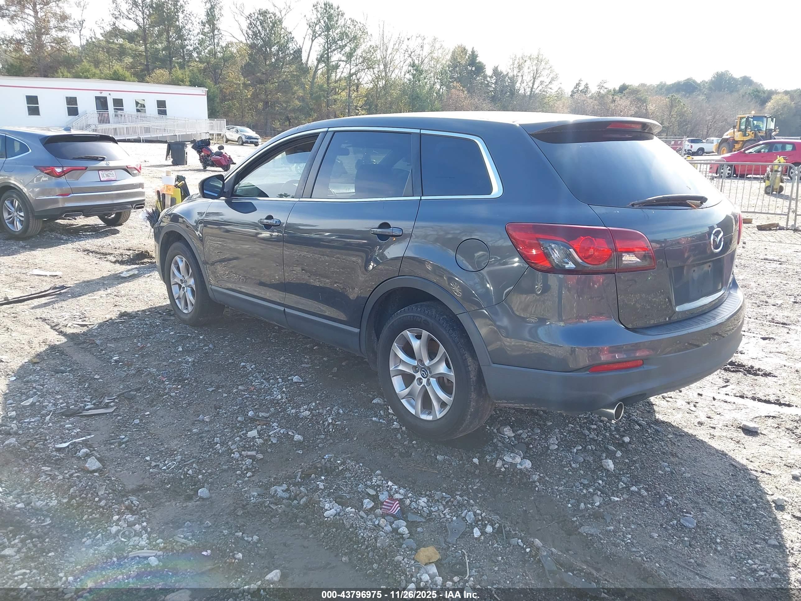 MAZDA CX-9 image 3