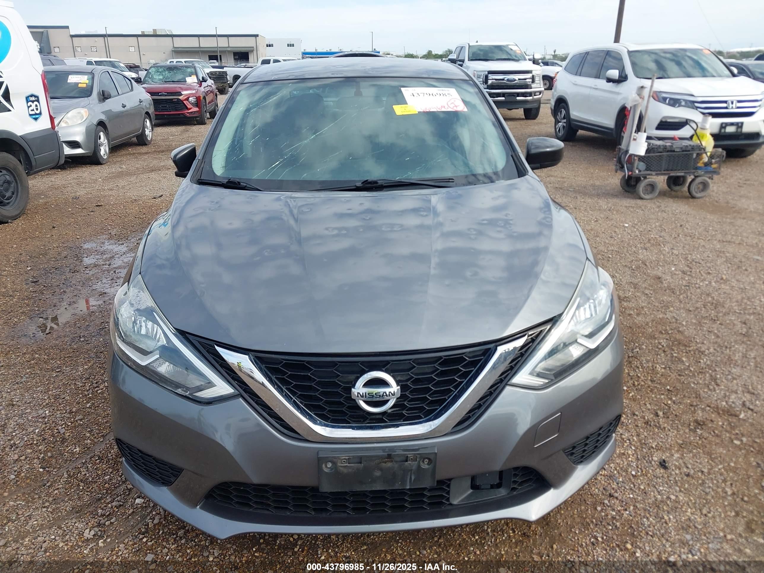 NISSAN SENTRA image 6