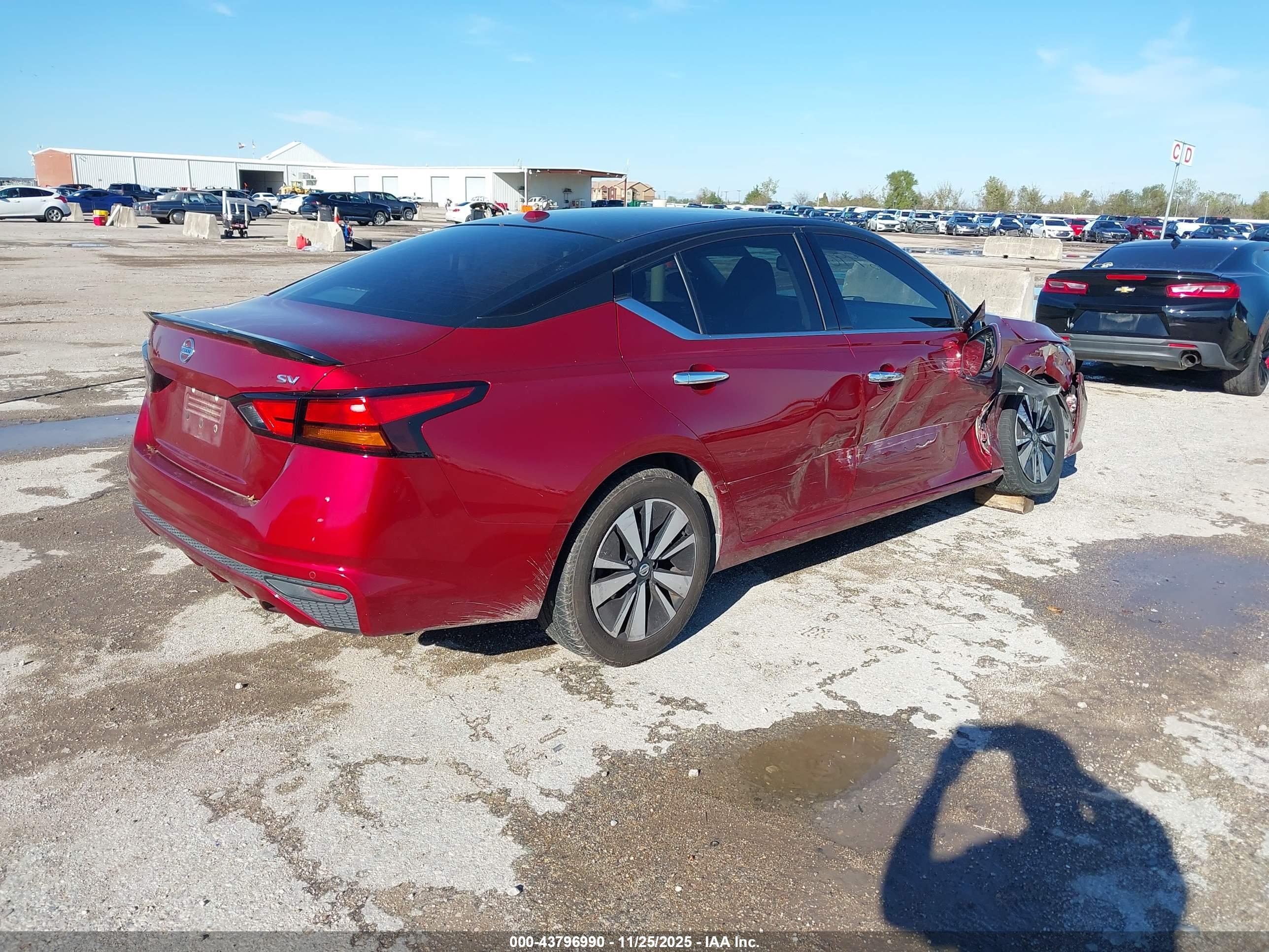 NISSAN ALTIMA image 4