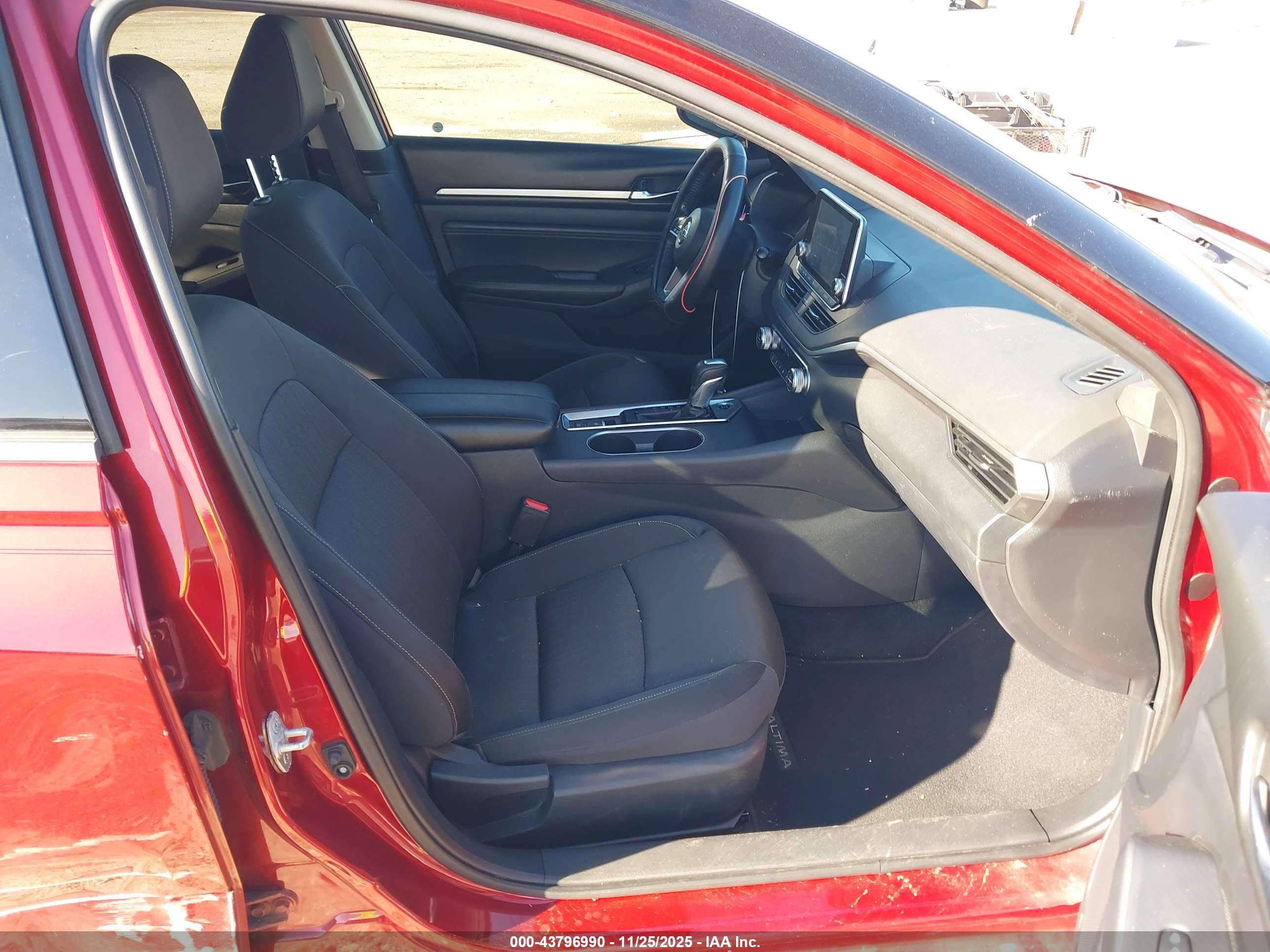 NISSAN ALTIMA image 5