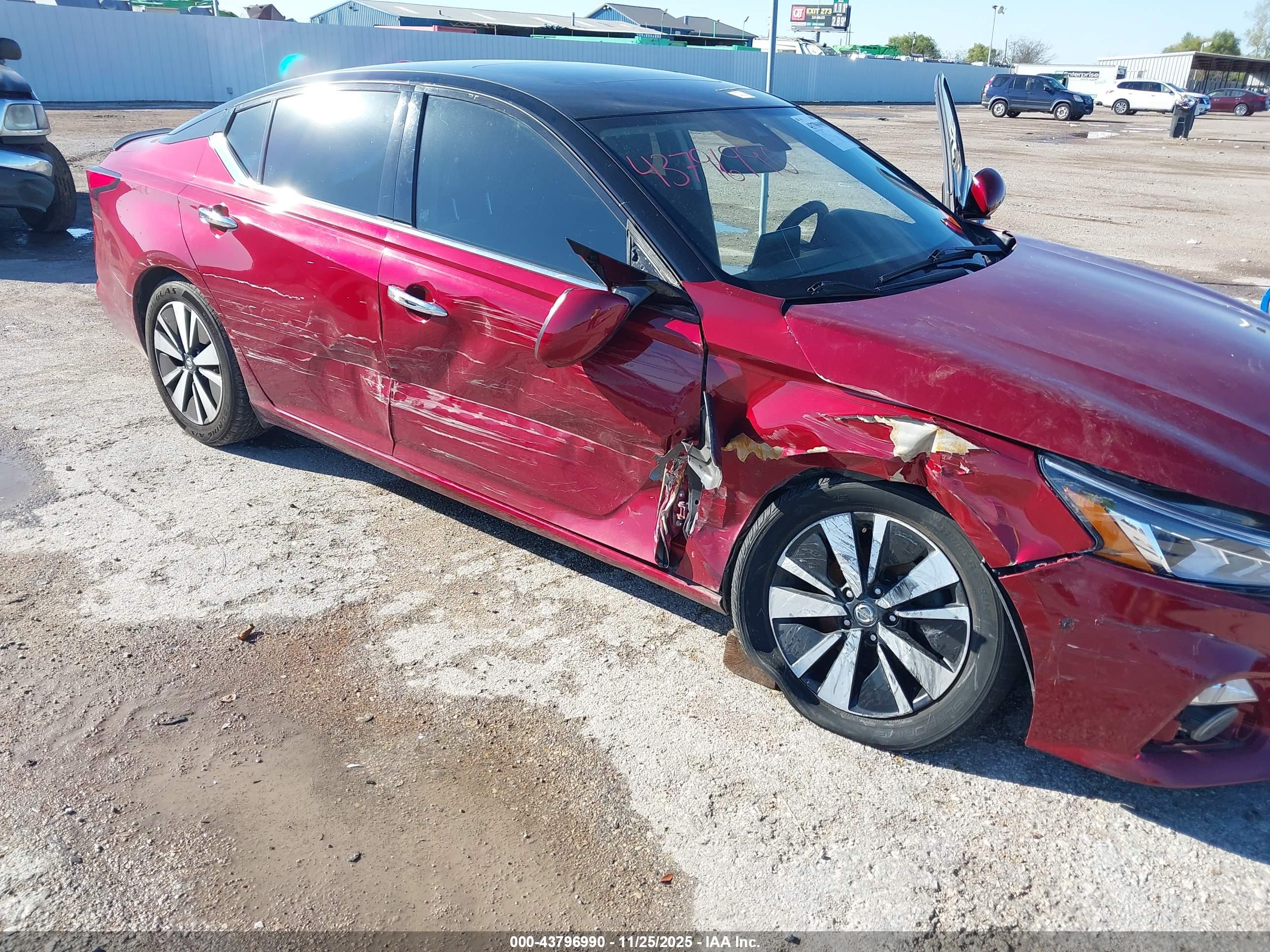 NISSAN ALTIMA image 6