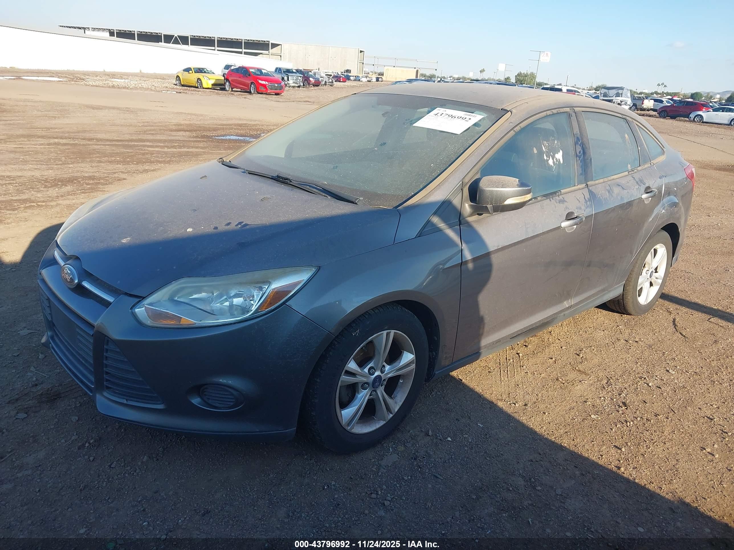 FORD FOCUS image 2