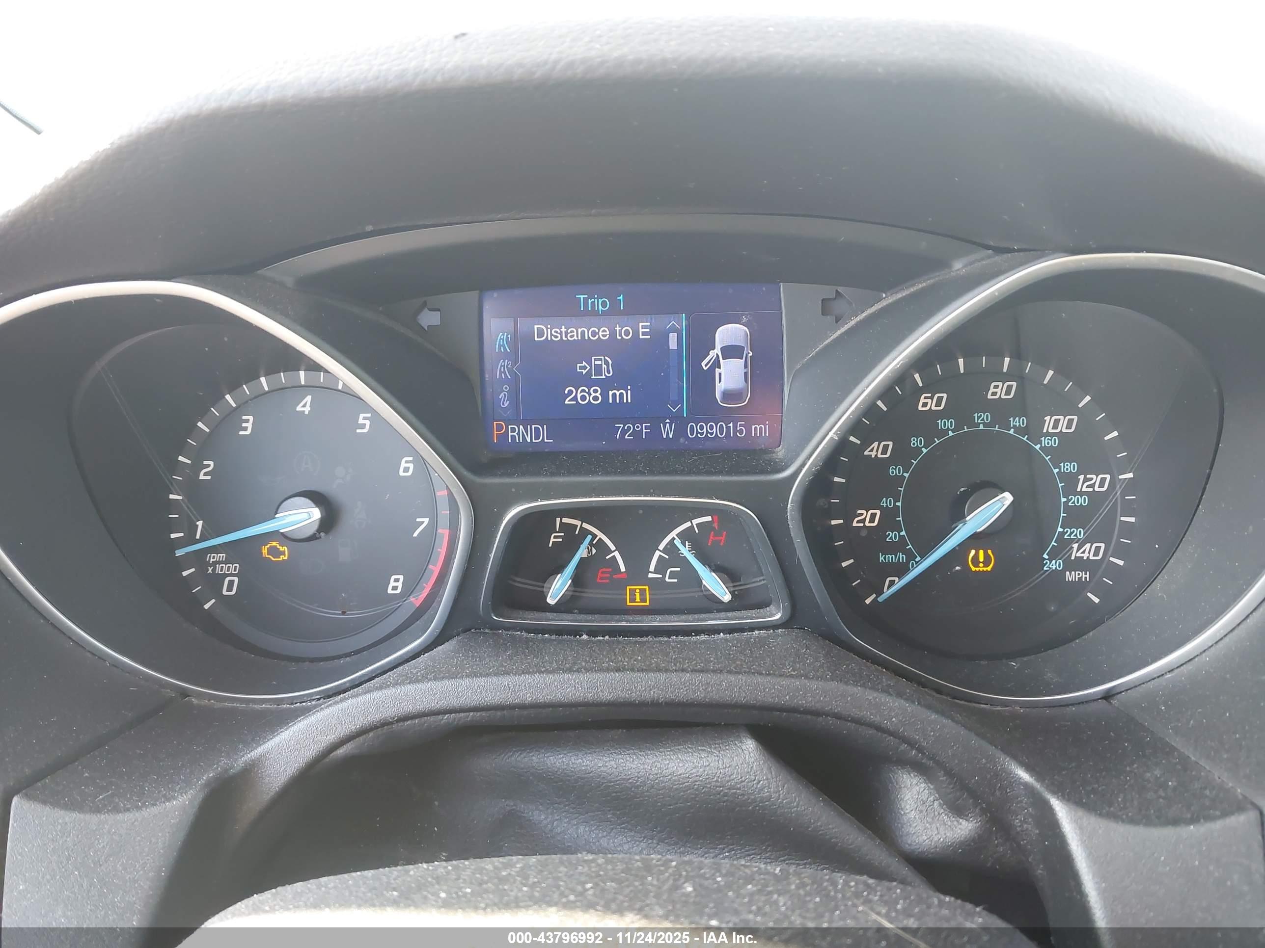 FORD FOCUS image 7