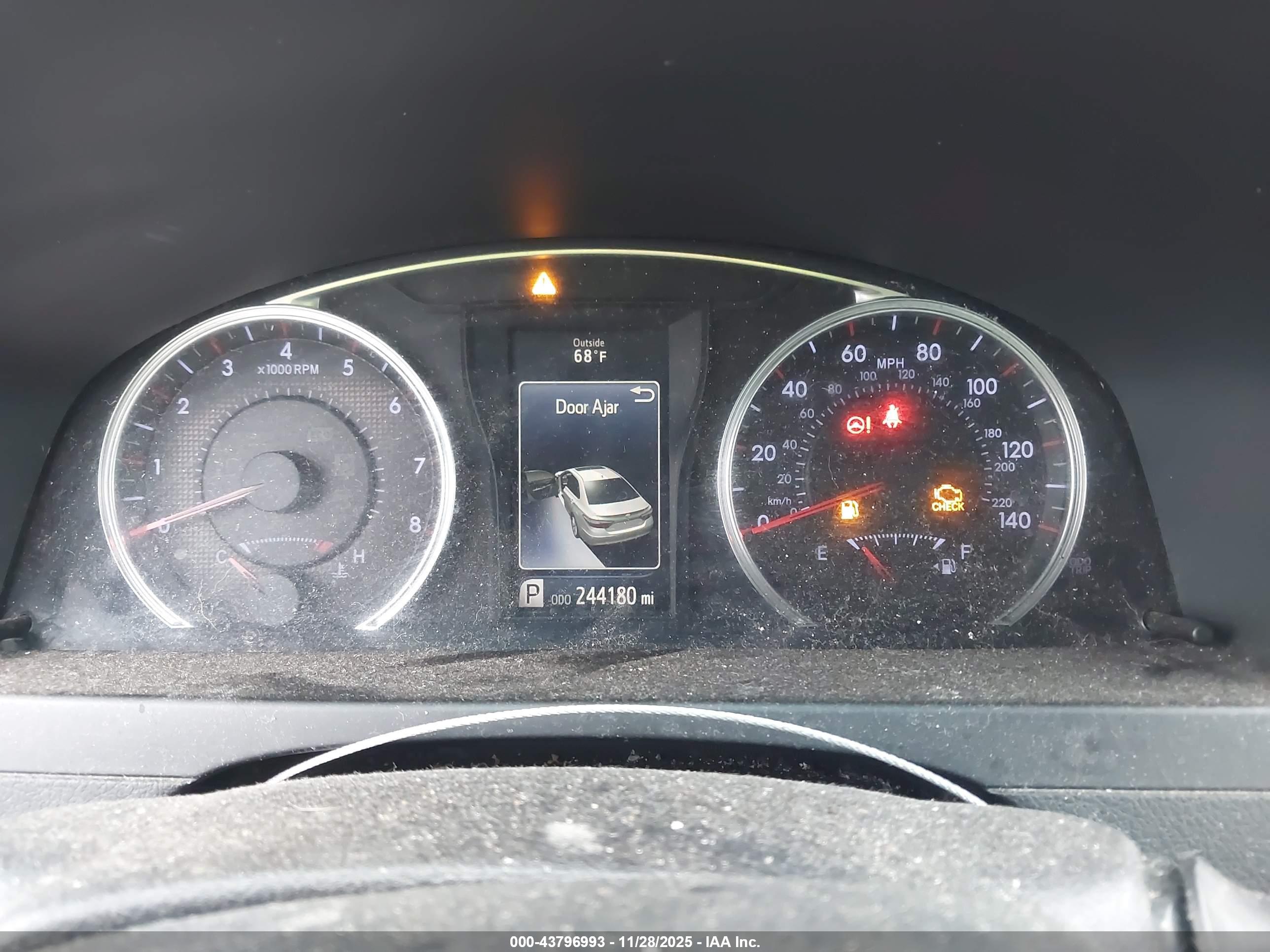 TOYOTA CAMRY image 7