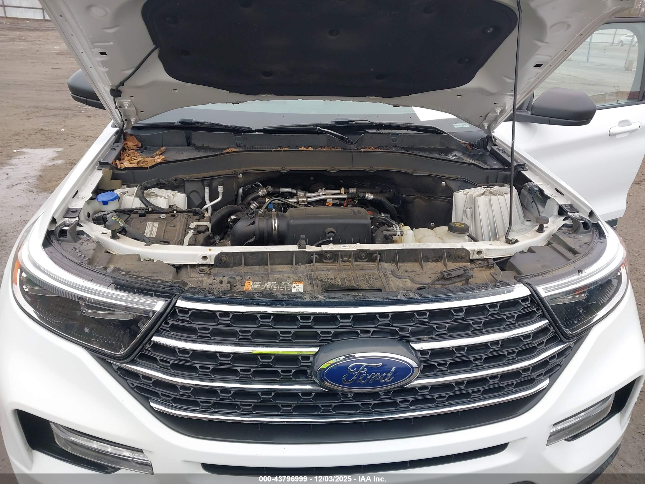 FORD EXPLORER image 10
