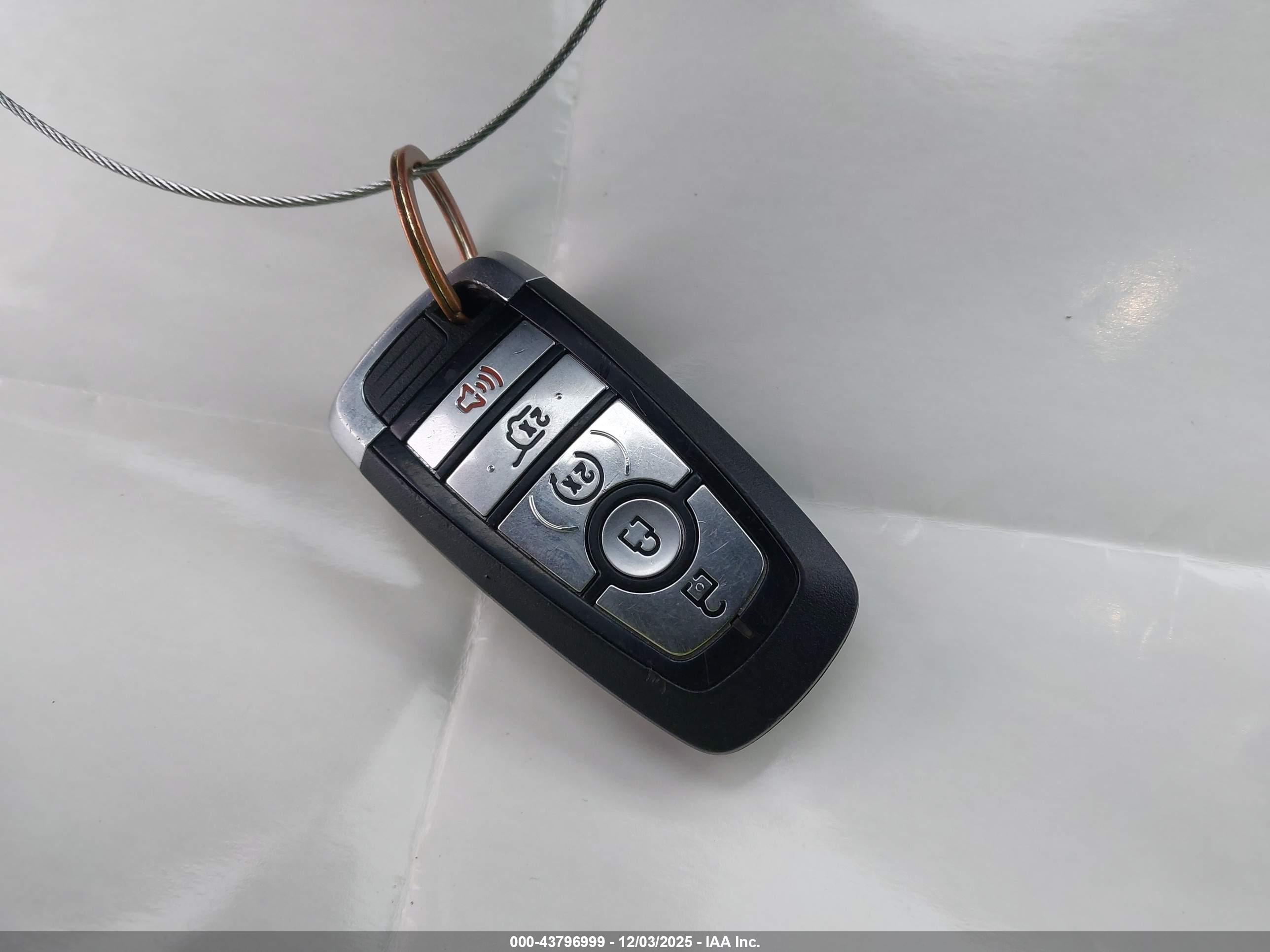 FORD EXPLORER image 11