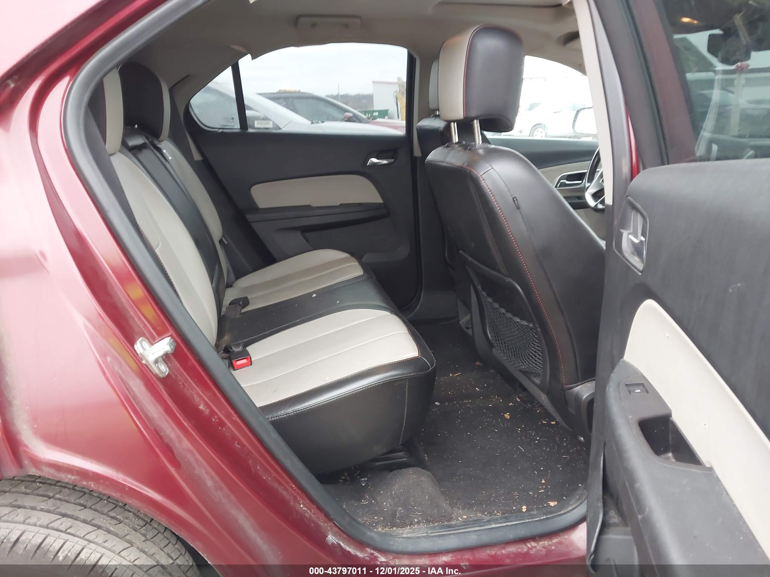 CHEVROLET EQUINOX image 8