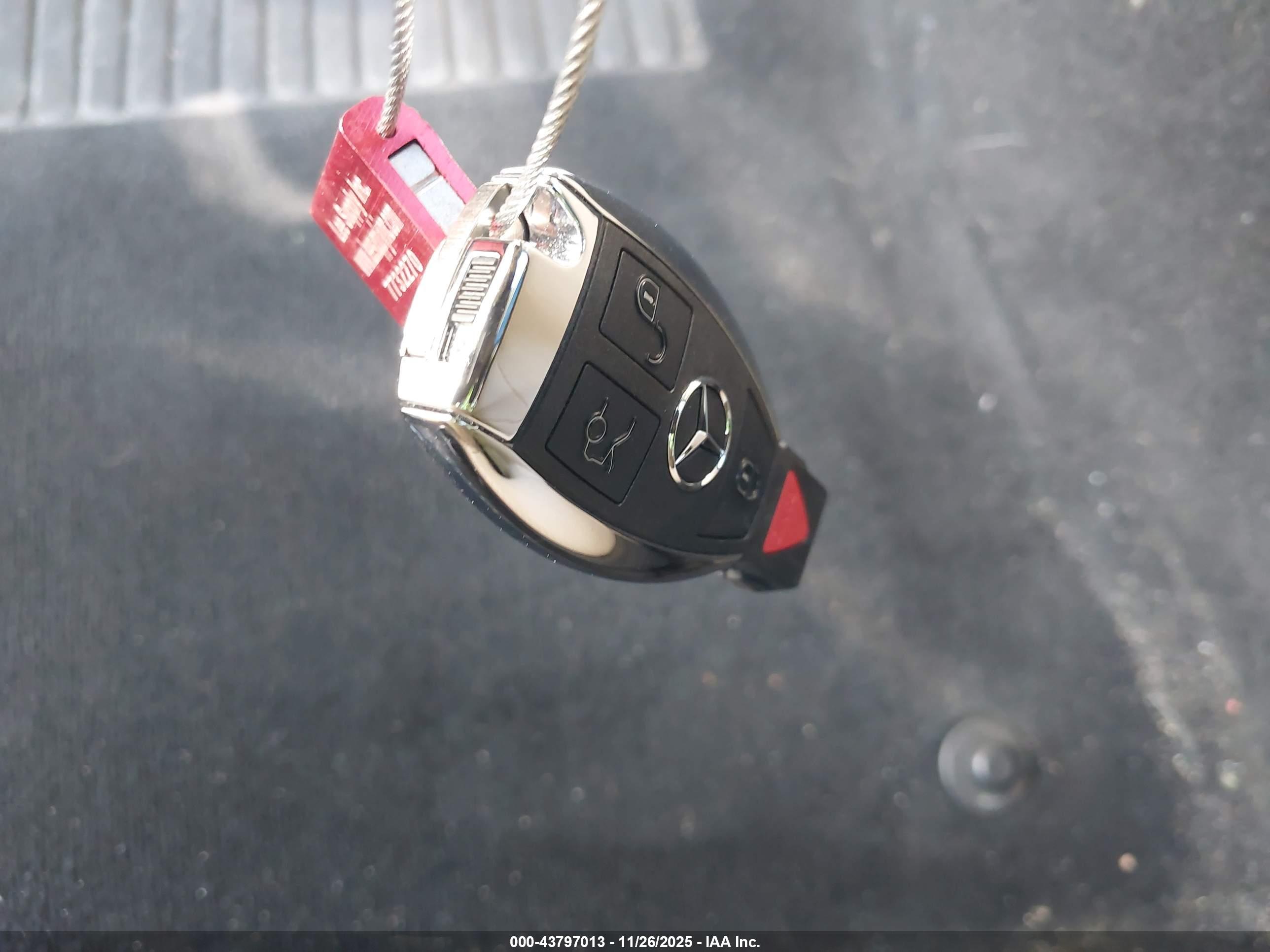 MERCEDES-BENZ C image 11