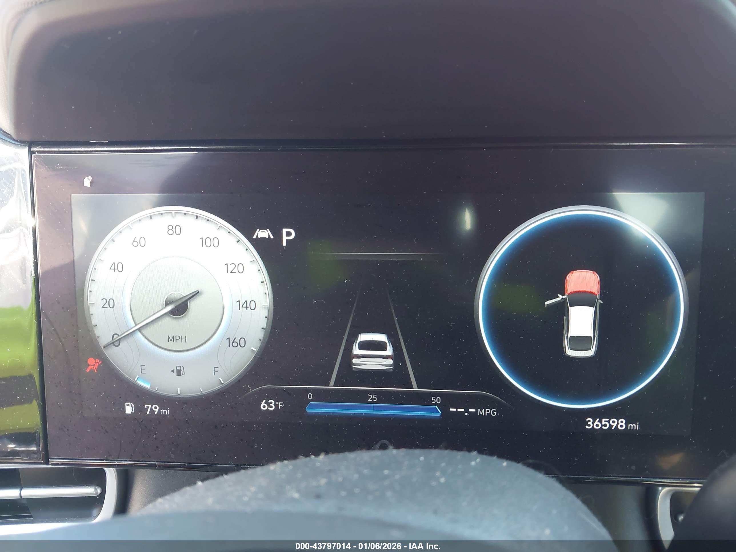 HYUNDAI ELANTRA image 7