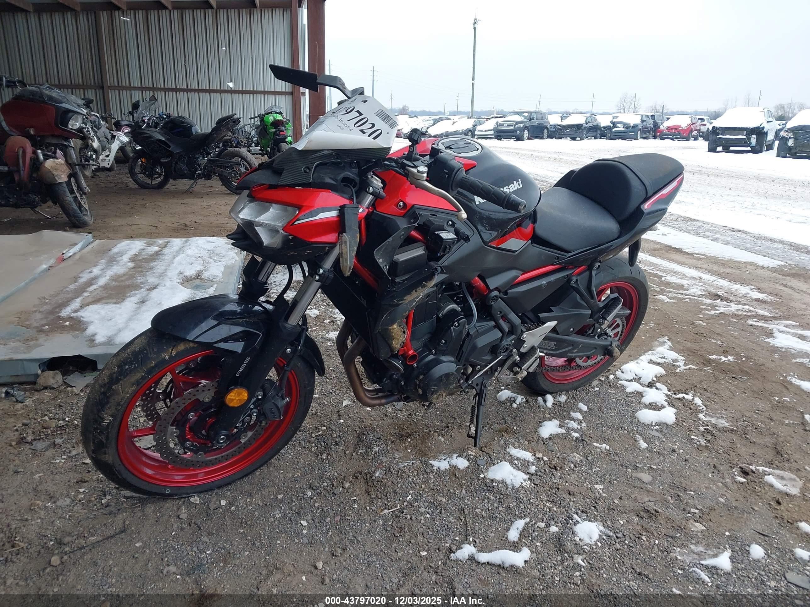 KAWASAKI ER650 image 2