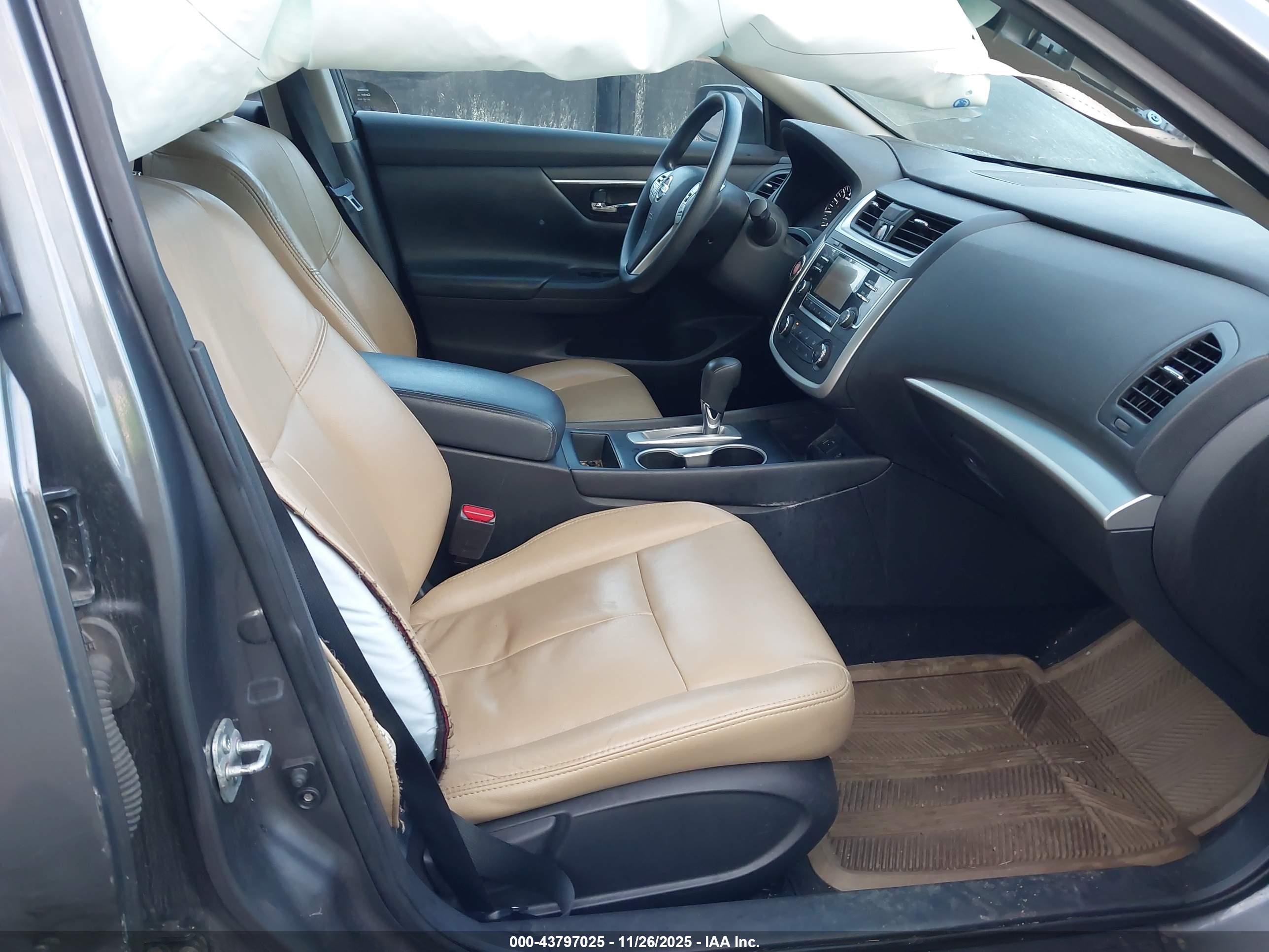 NISSAN ALTIMA image 5