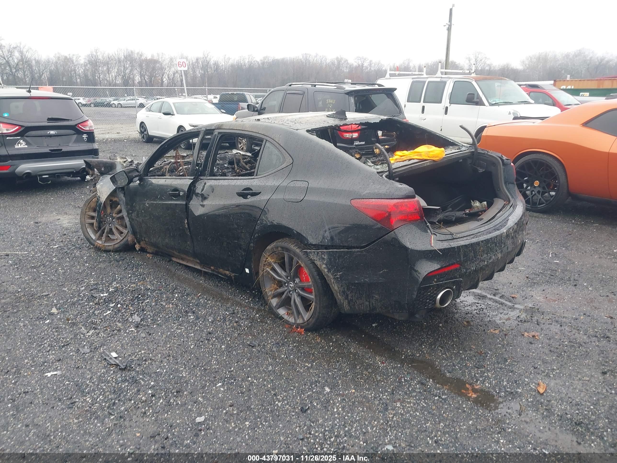 ACURA TLX image 3