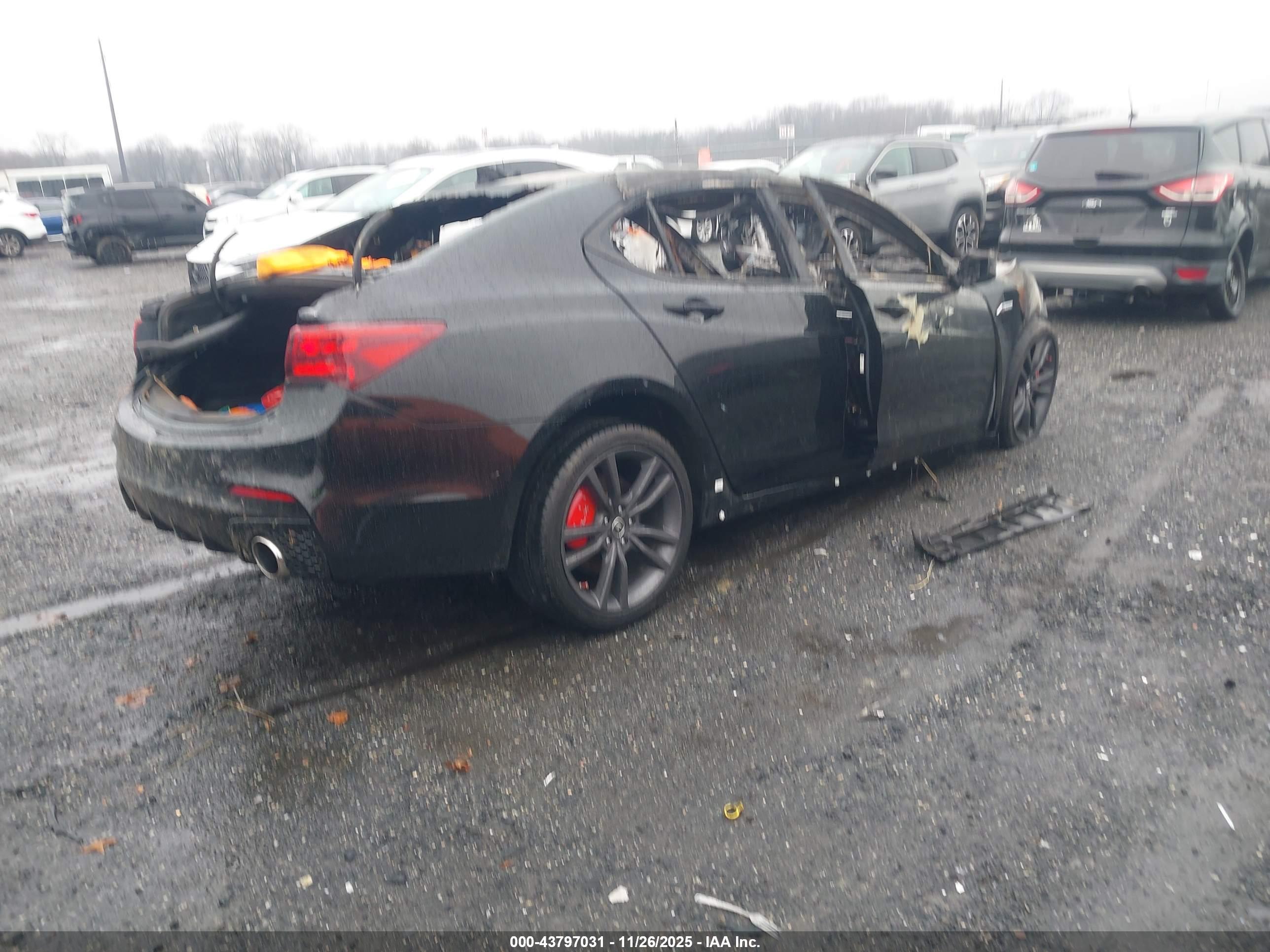 ACURA TLX image 4