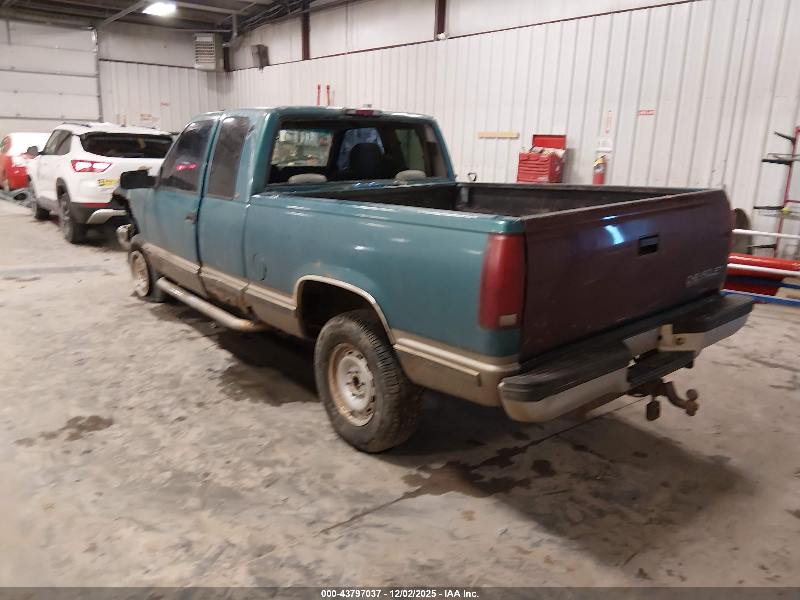 CHEVROLET K1500 image 3