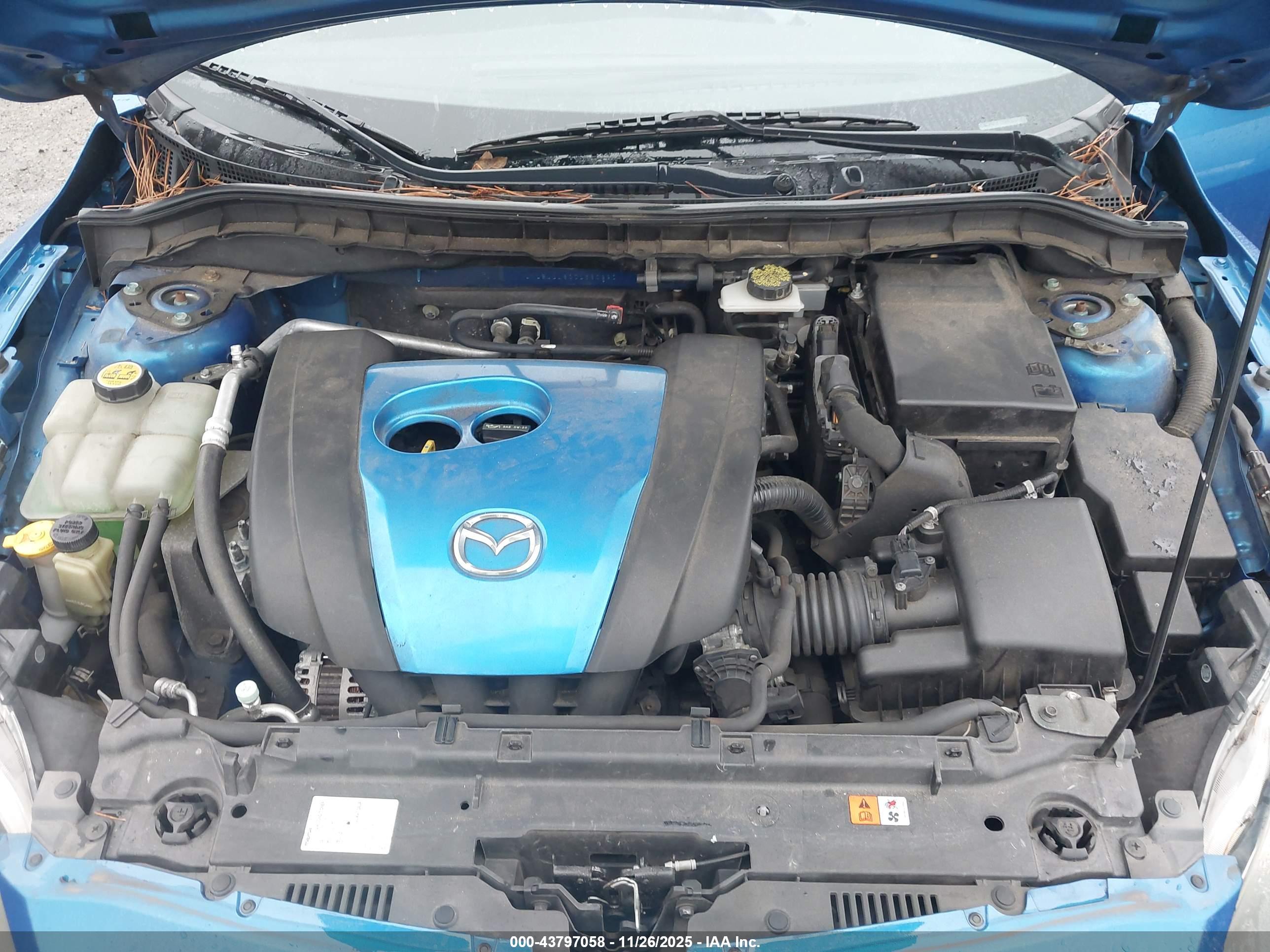 MAZDA MAZDA3 image 10