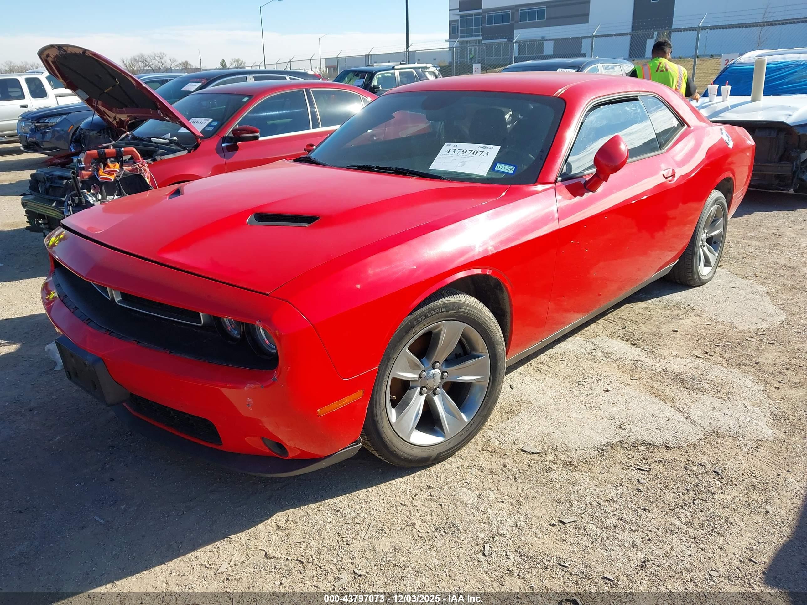 DODGE CHALLENGER image 2