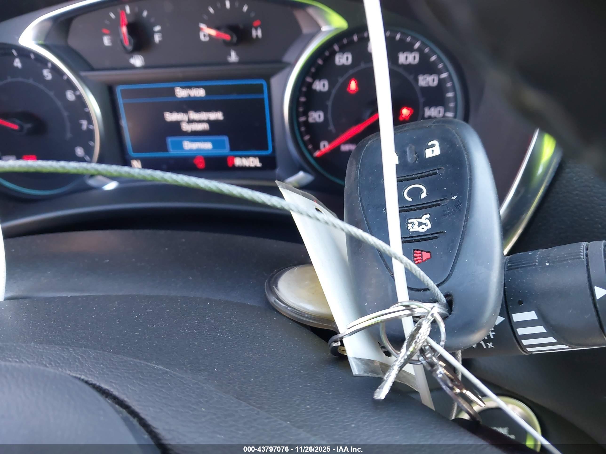 CHEVROLET EQUINOX image 11