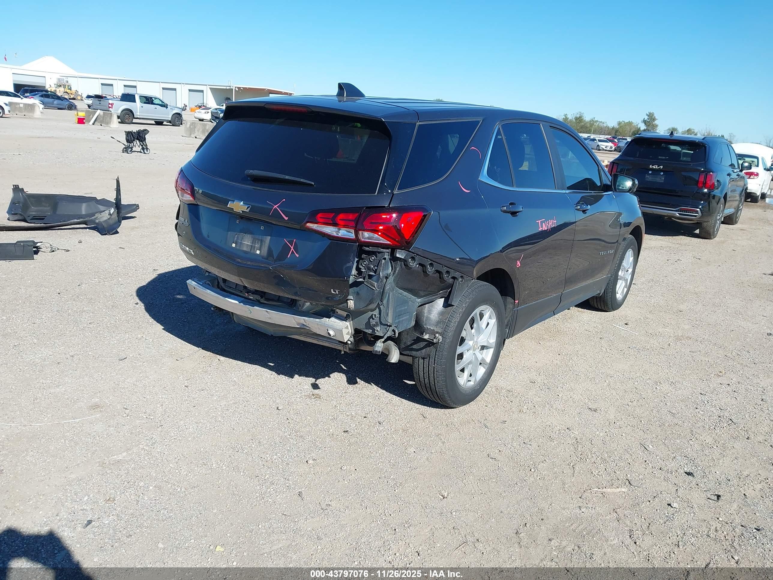 CHEVROLET EQUINOX image 4
