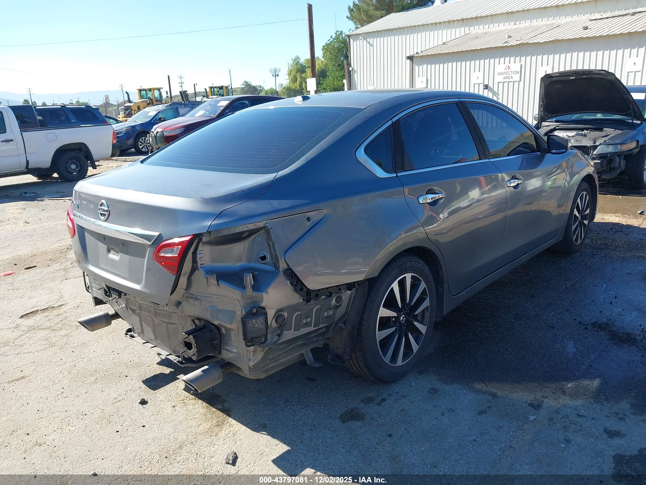 NISSAN ALTIMA image 4