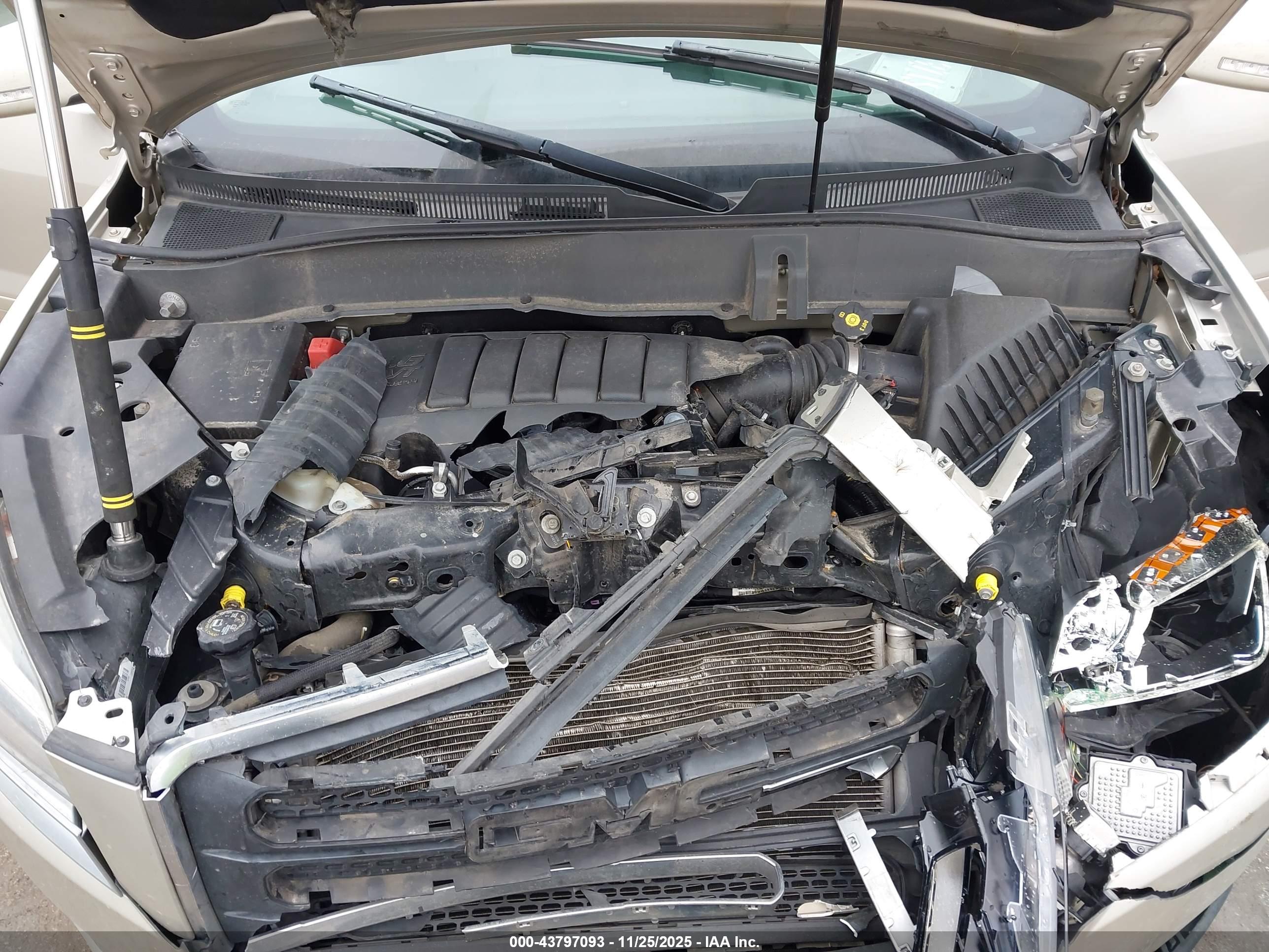 GMC ACADIA image 10