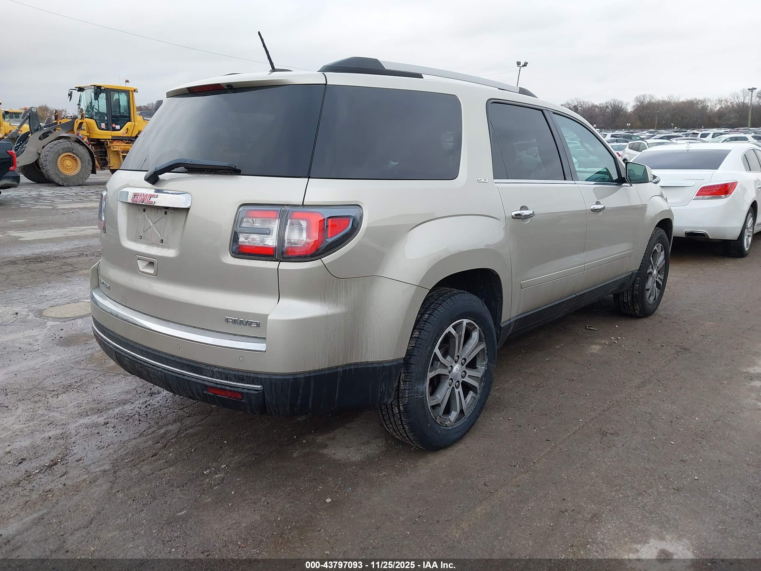 GMC ACADIA image 4