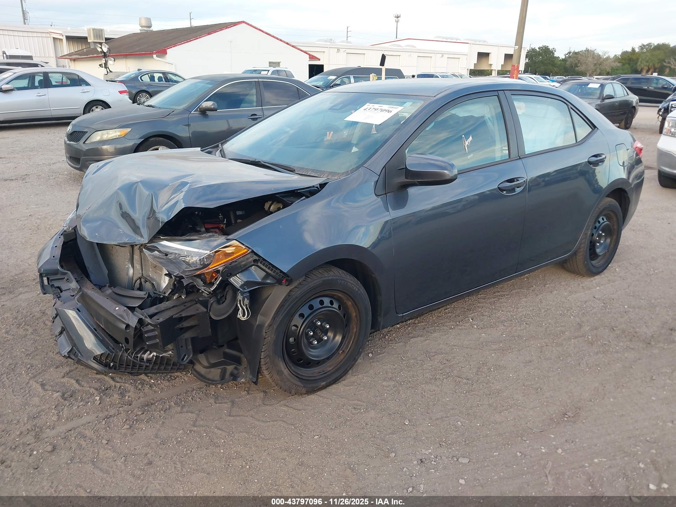 TOYOTA COROLLA image 2