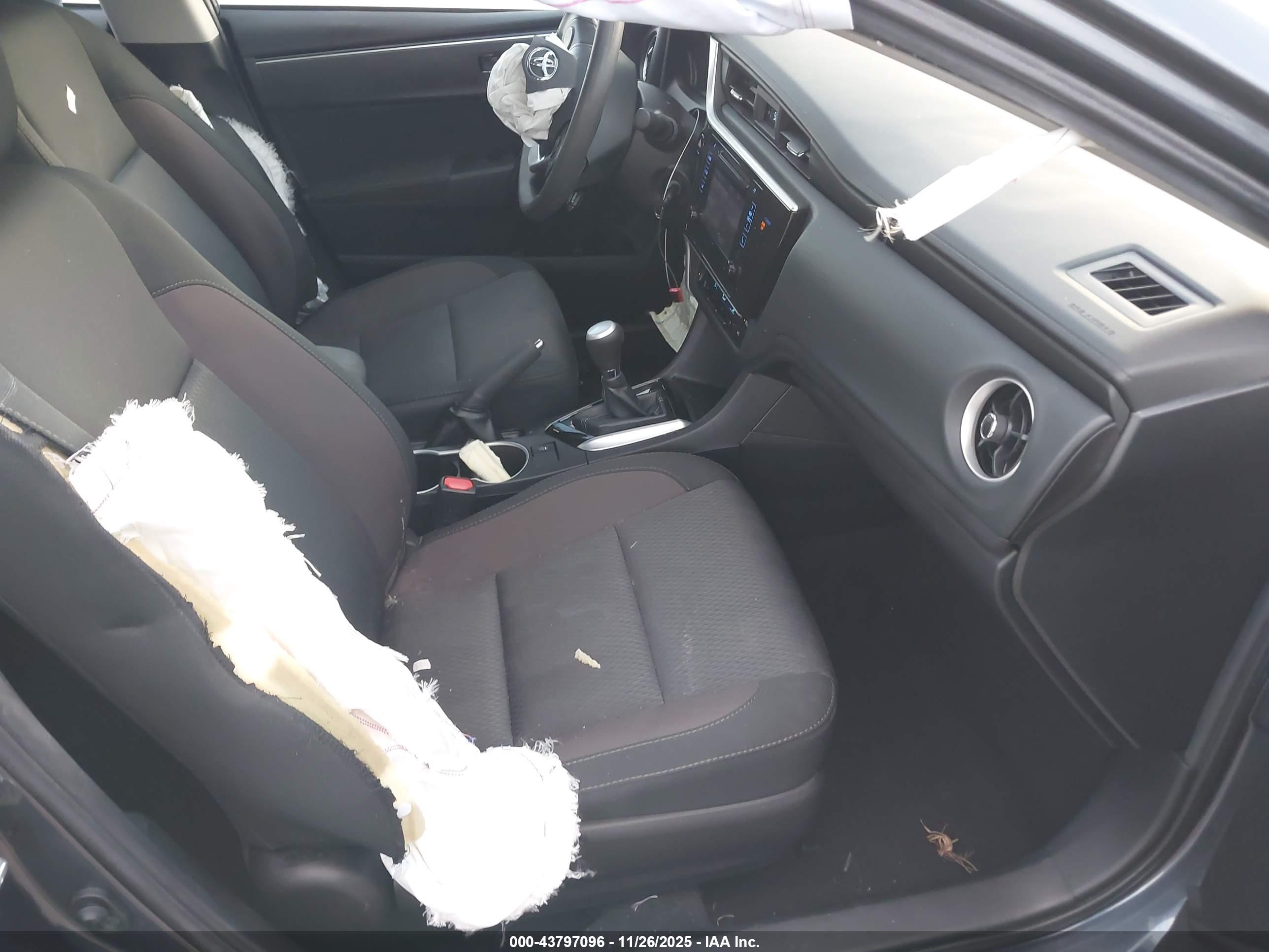 TOYOTA COROLLA image 5