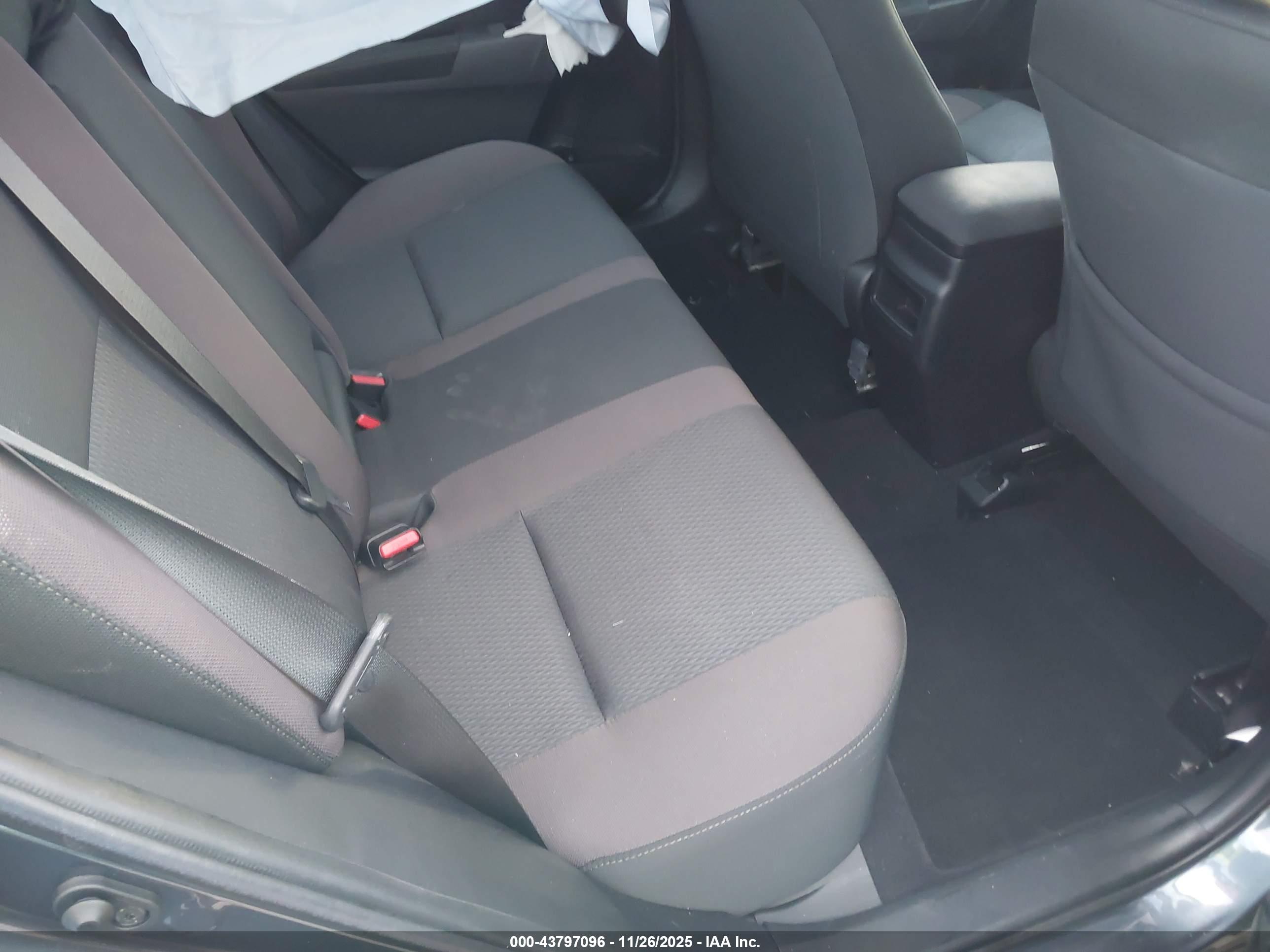 TOYOTA COROLLA image 8