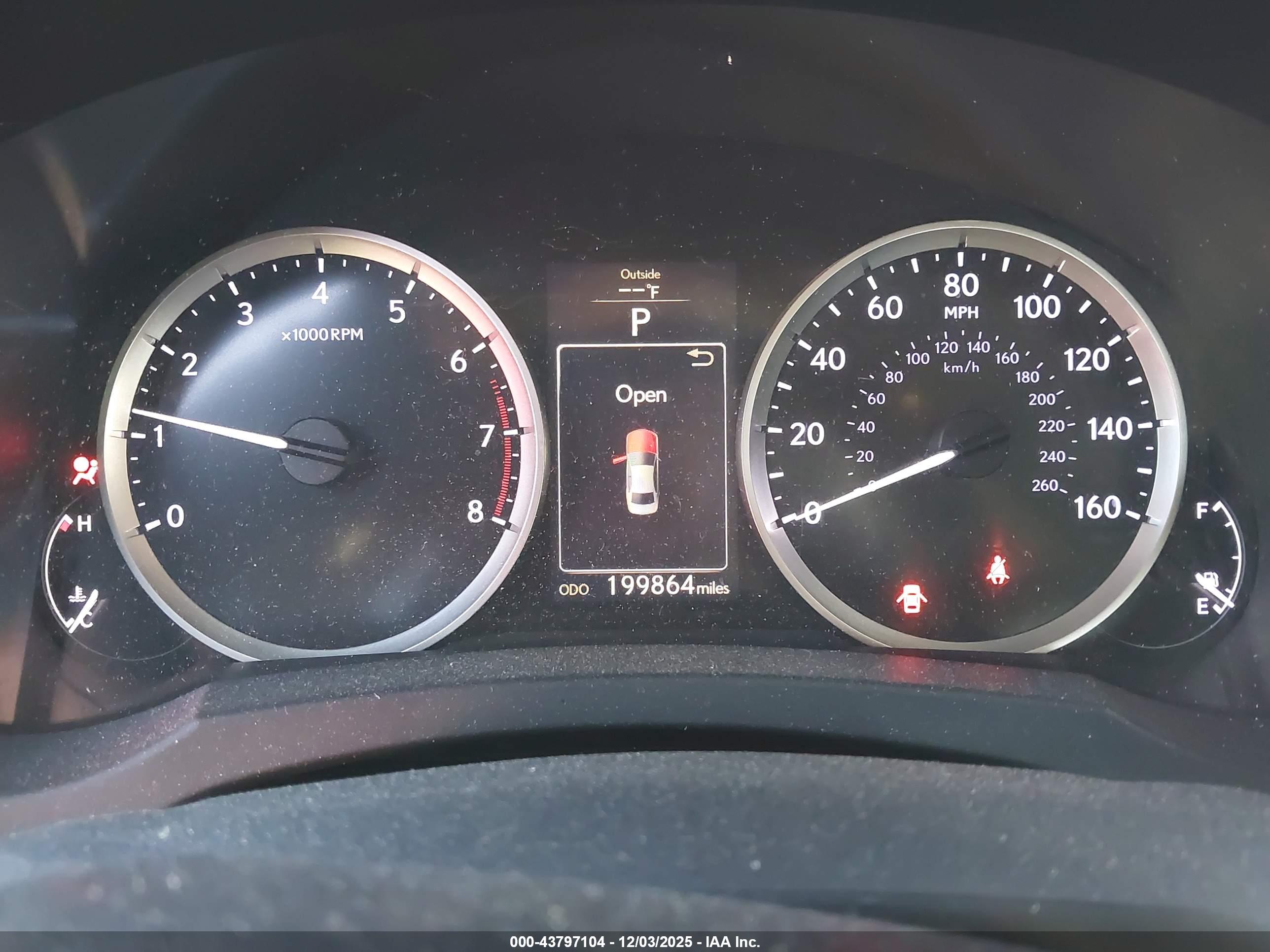 LEXUS IS image 7
