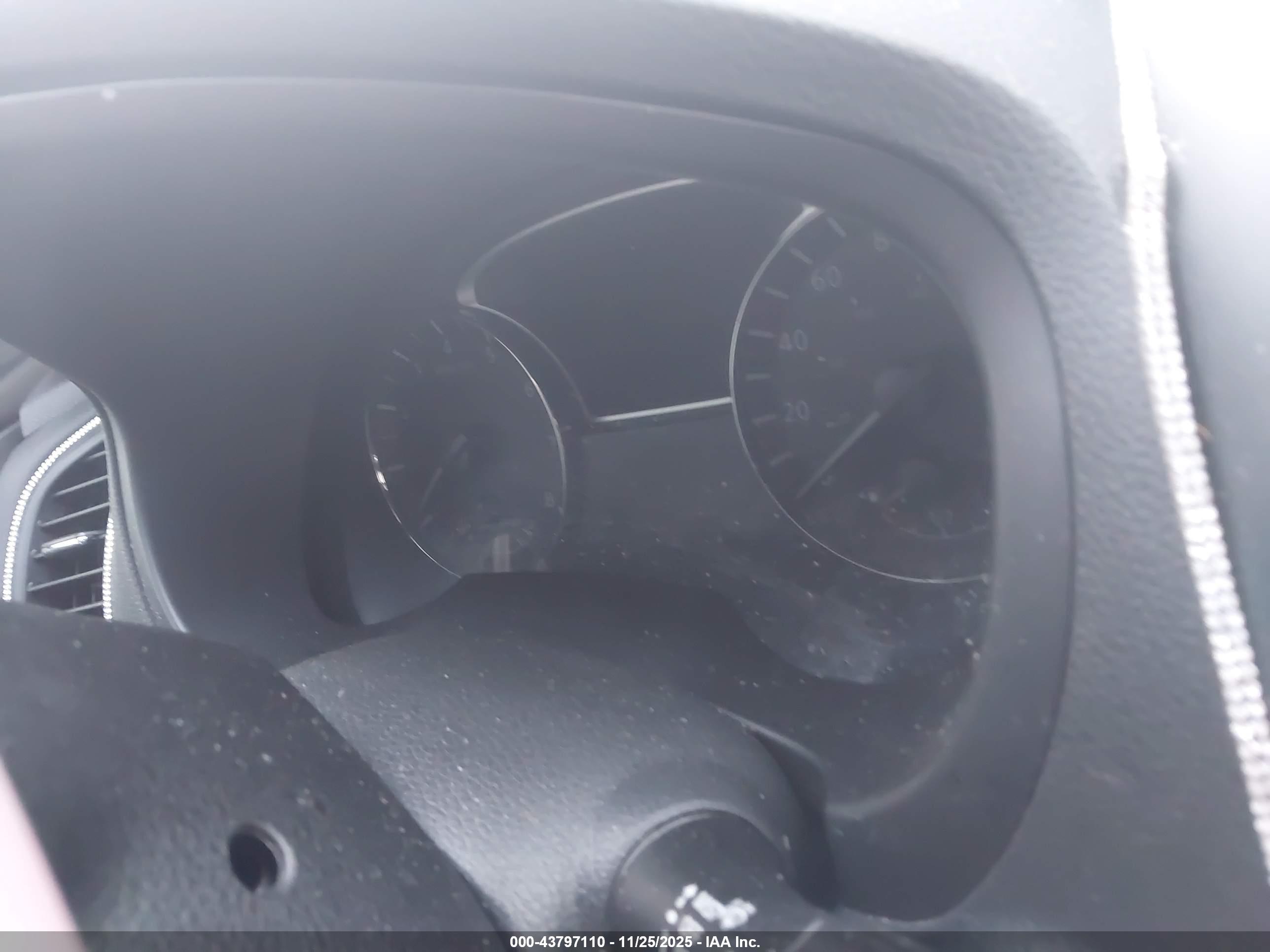 NISSAN ALTIMA image 7
