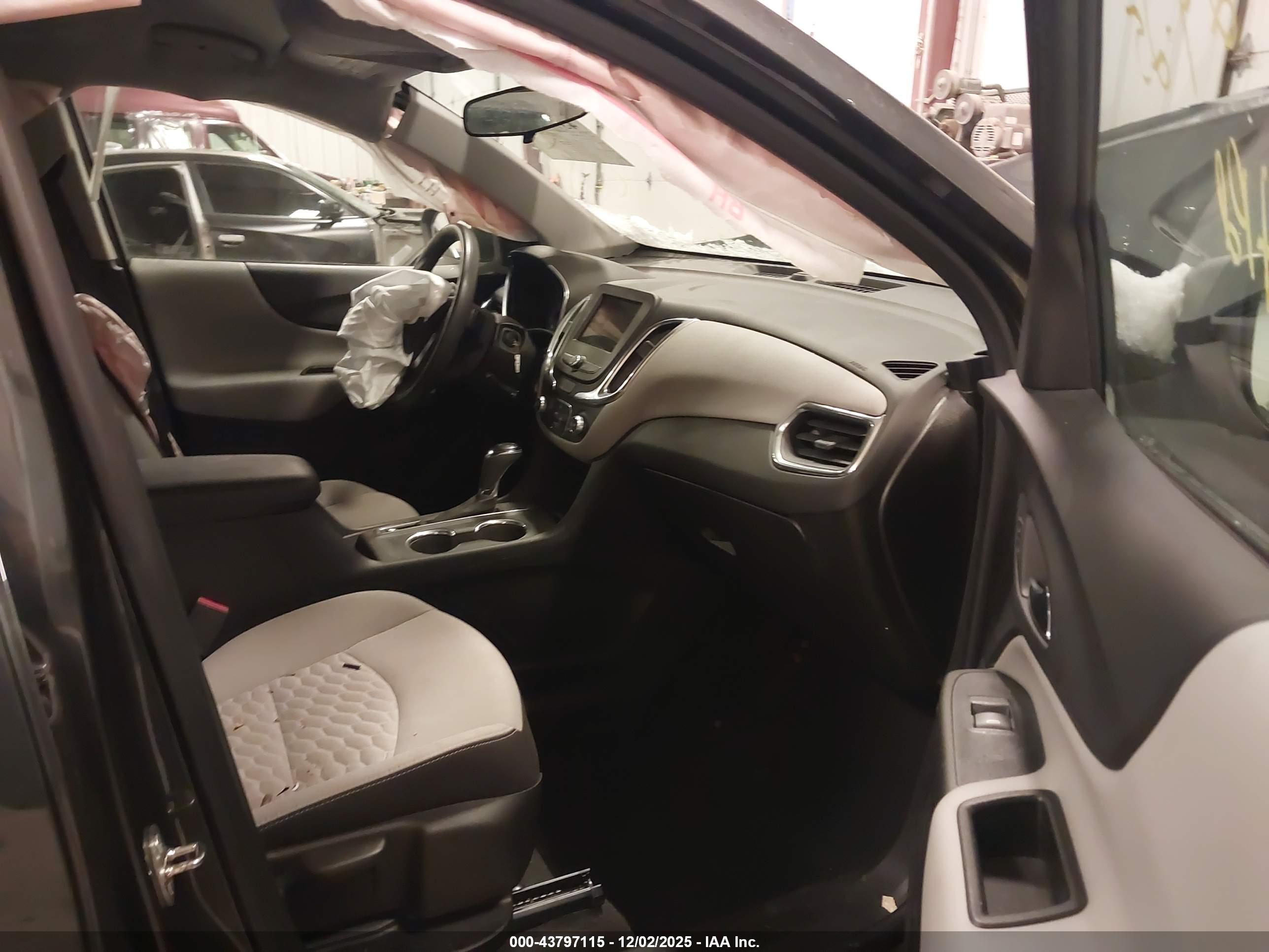 CHEVROLET EQUINOX image 5