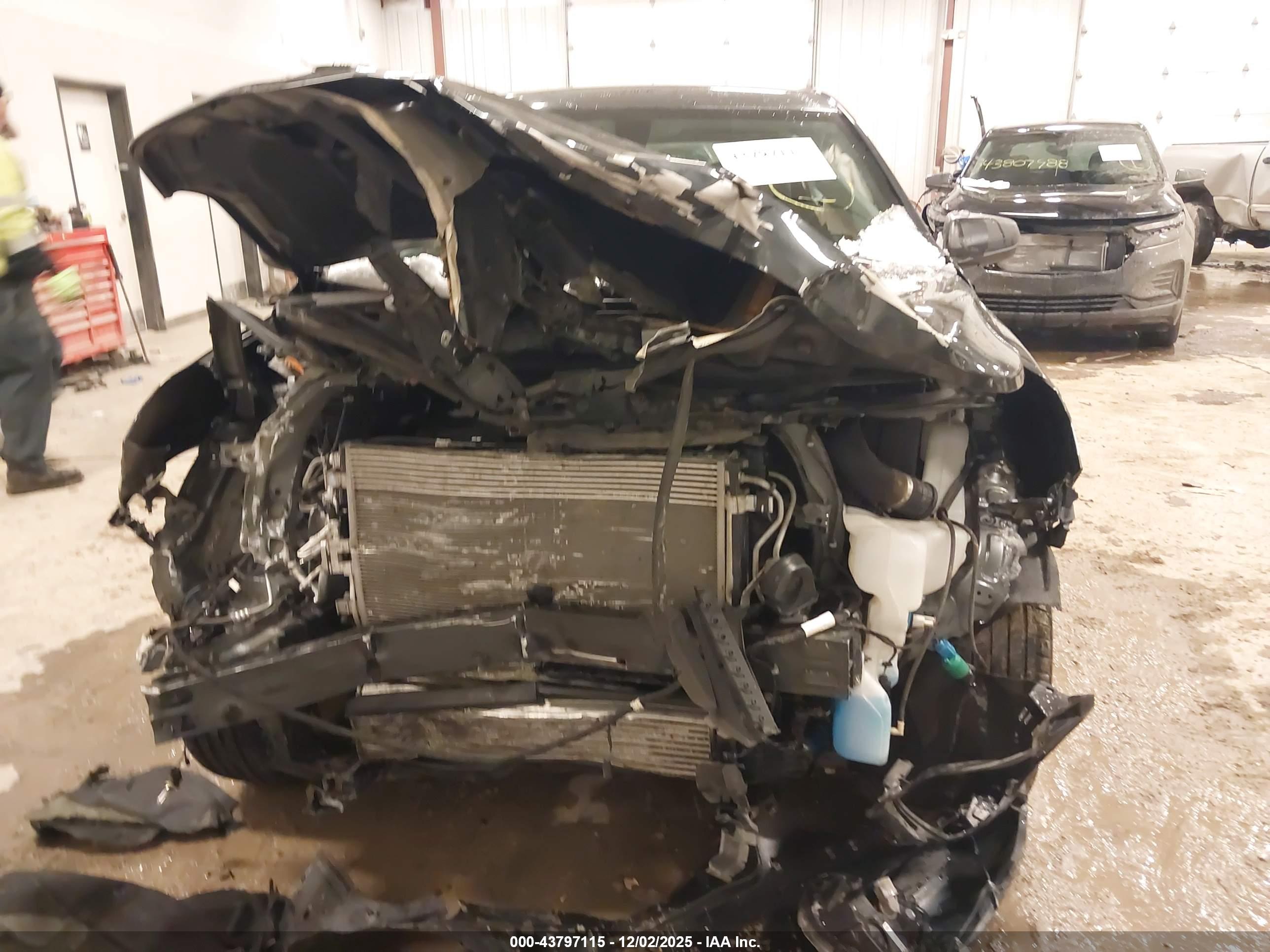 CHEVROLET EQUINOX image 6
