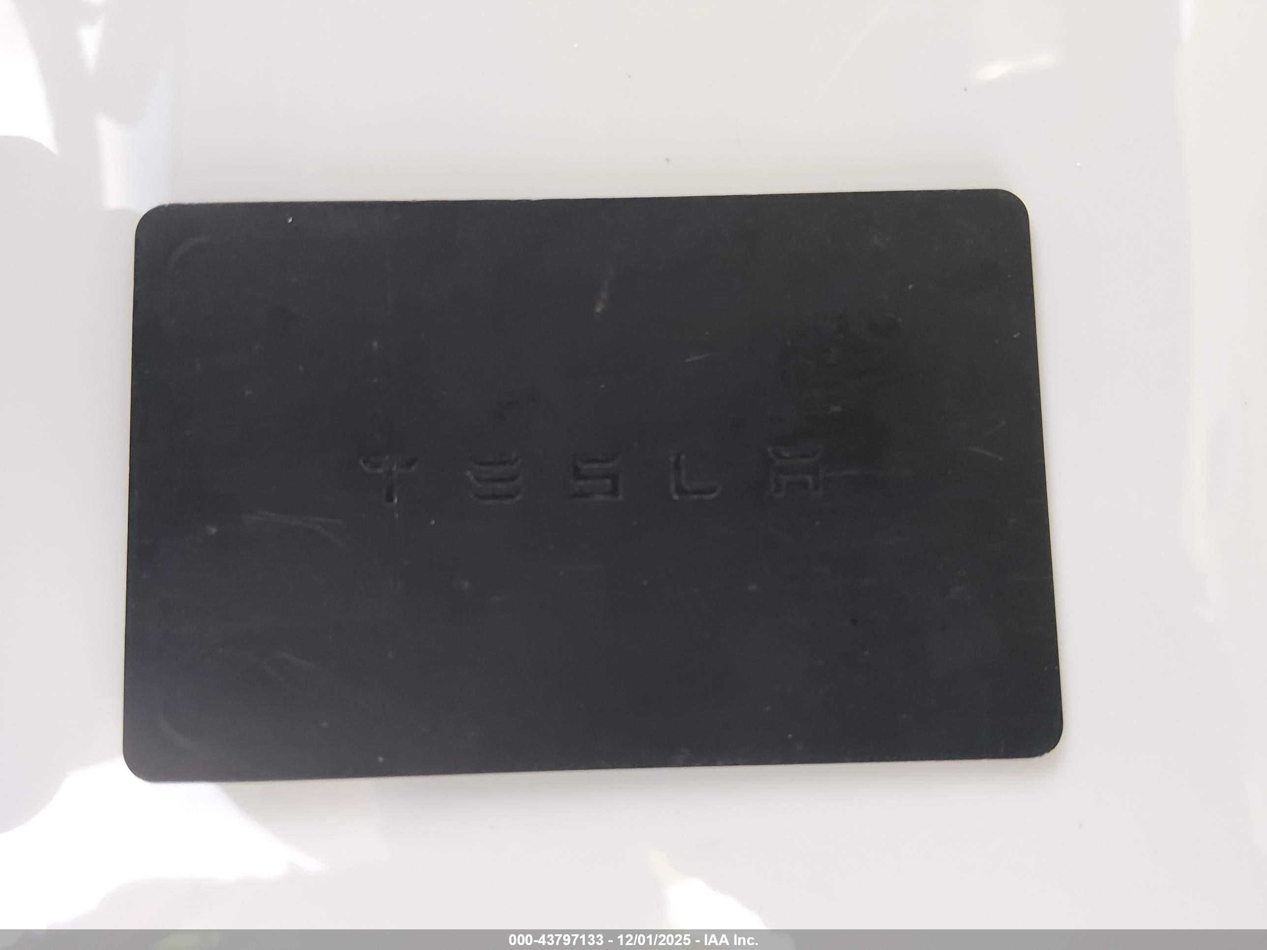 TESLA MODEL image 11