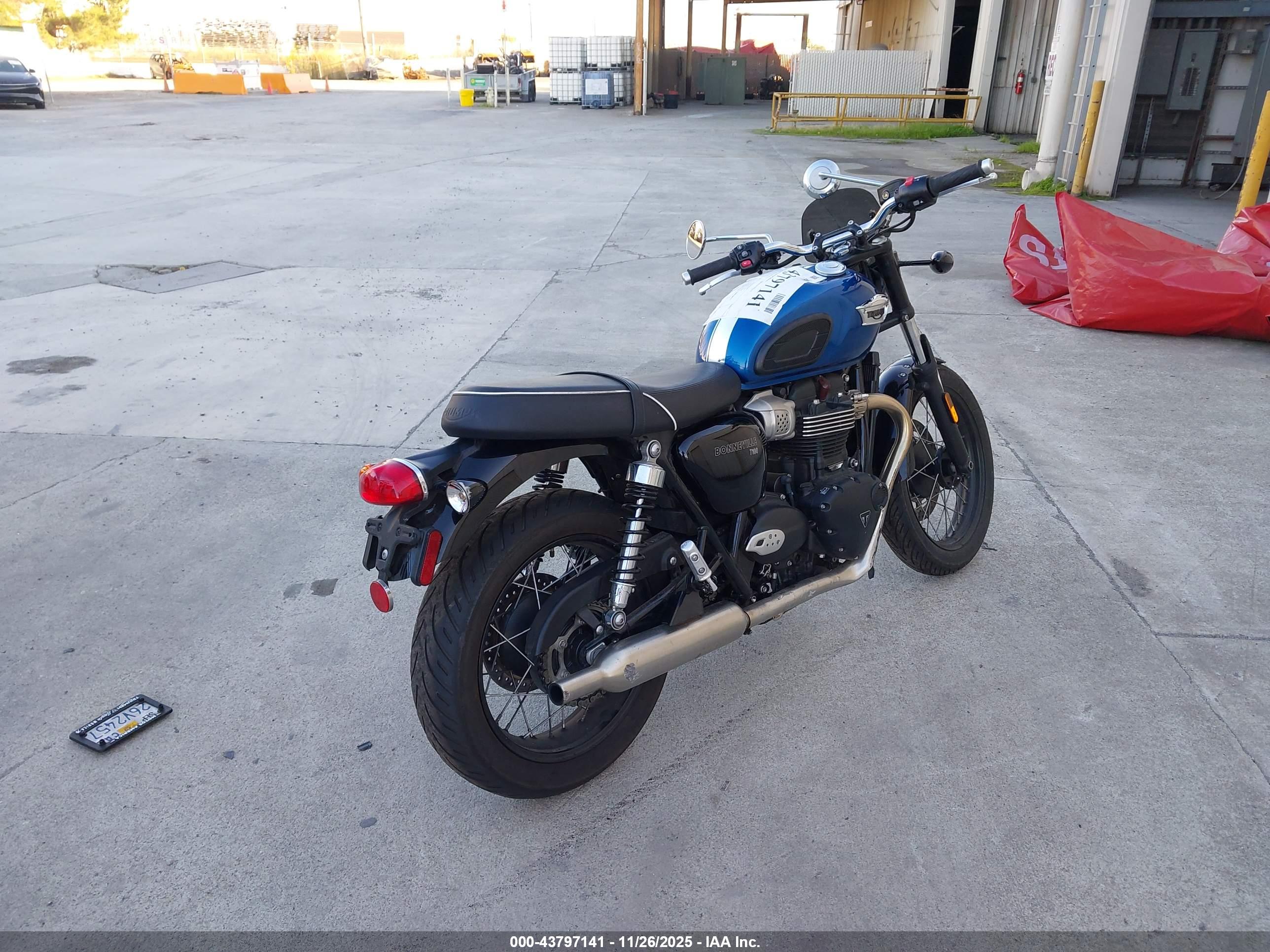 TRIUMPH MOTORCYCLE image 4