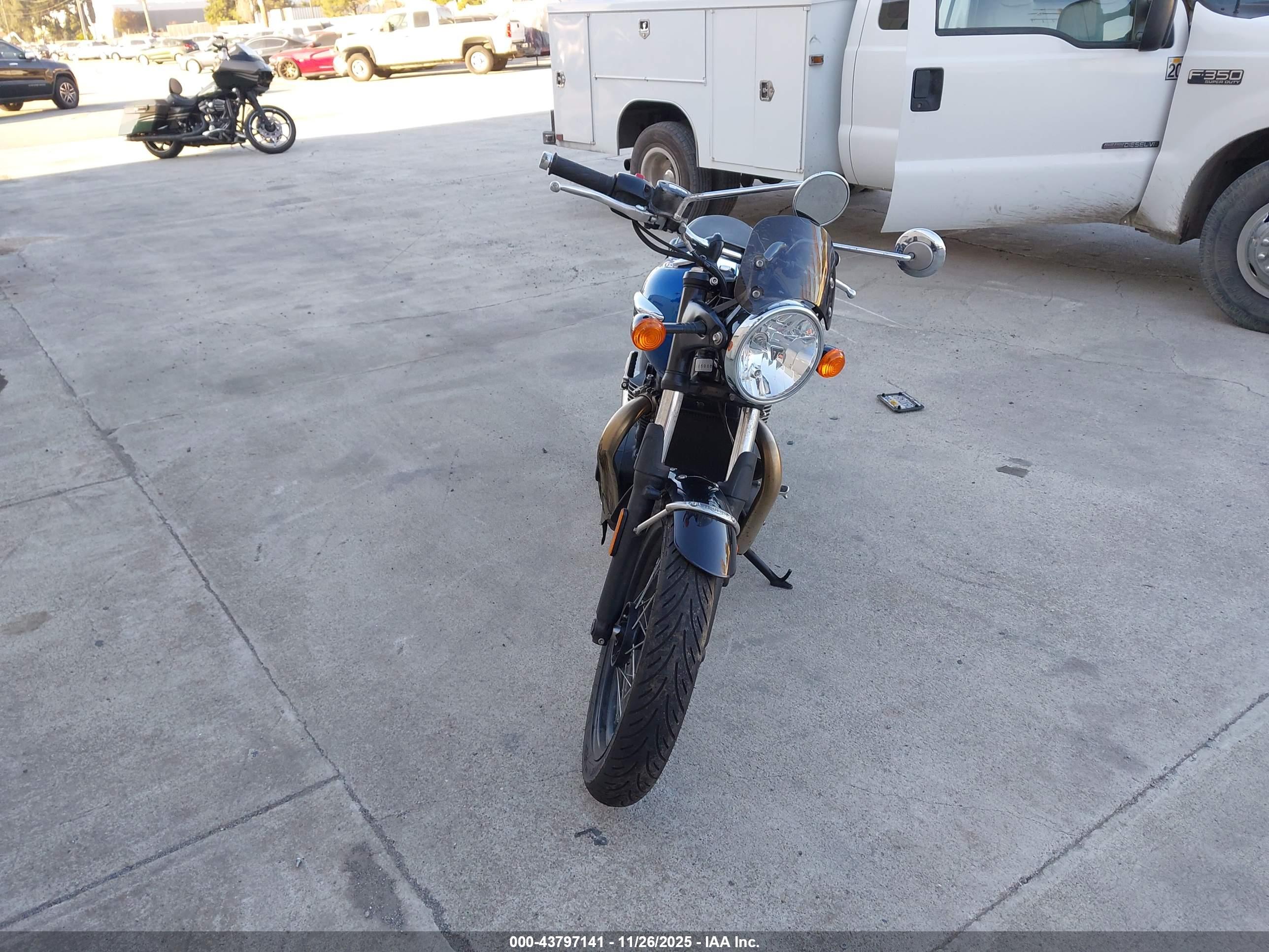 TRIUMPH MOTORCYCLE image 5