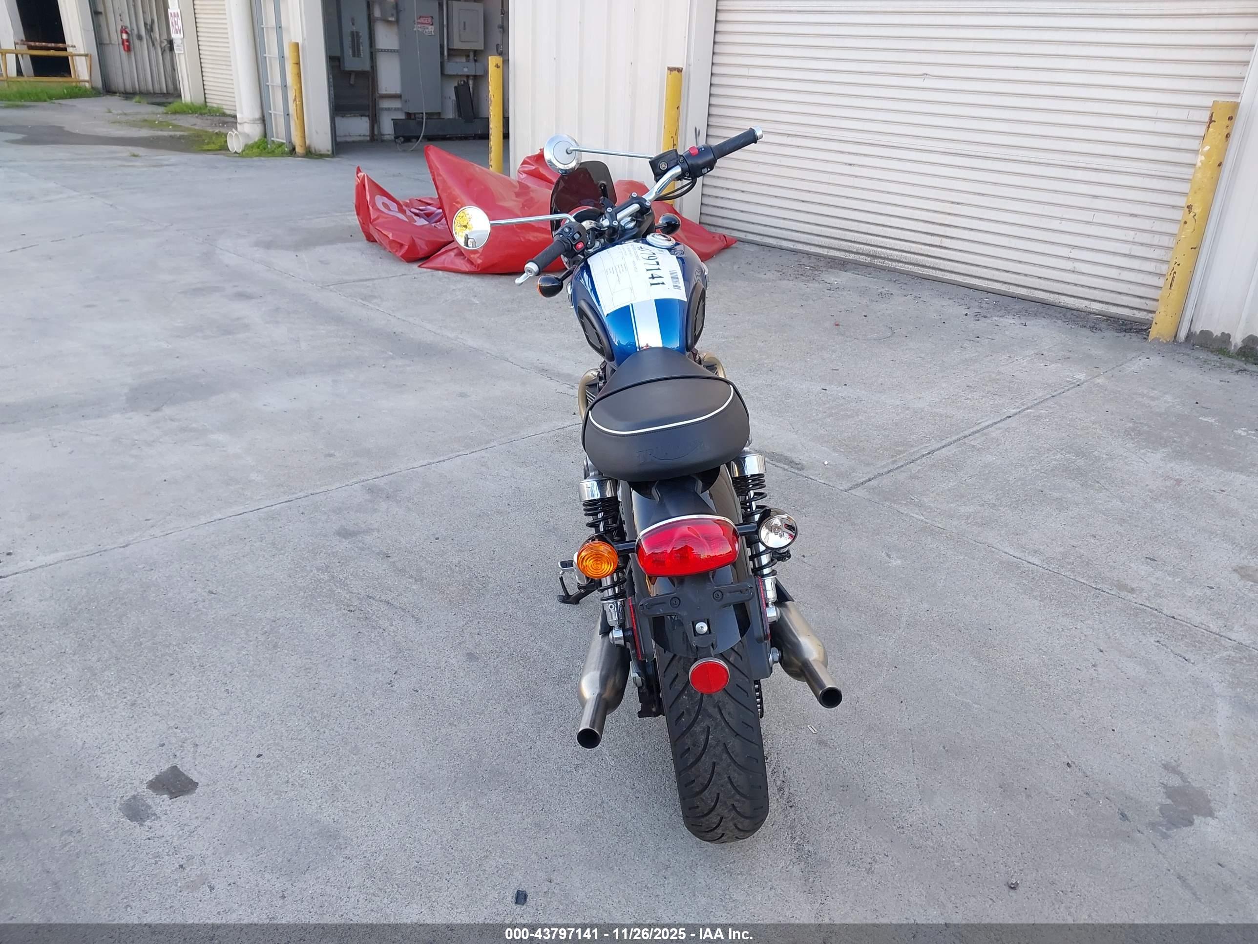 TRIUMPH MOTORCYCLE image 6