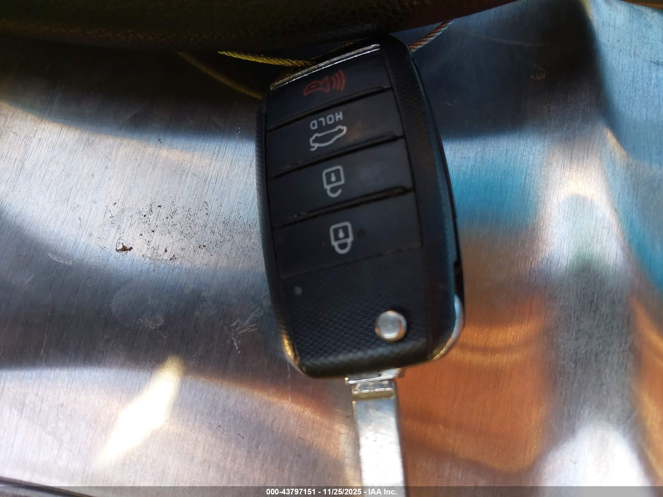 KIA OPTIMA image 11