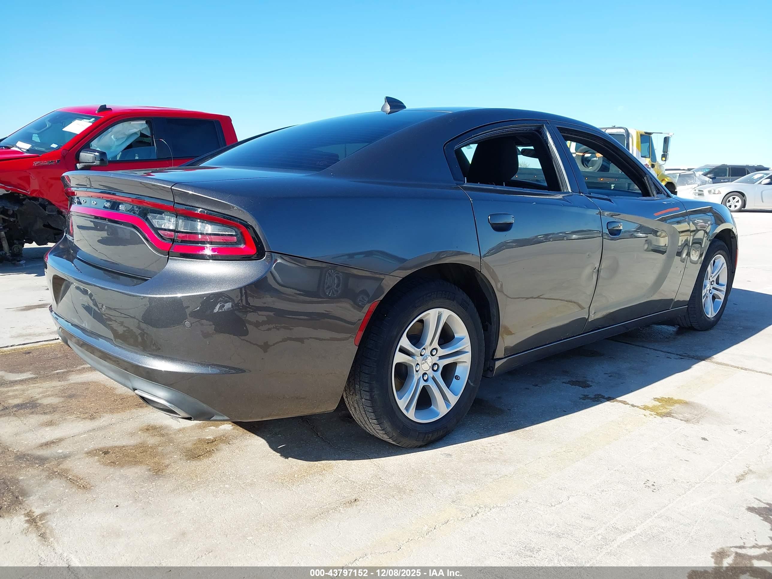 DODGE CHARGER image 4