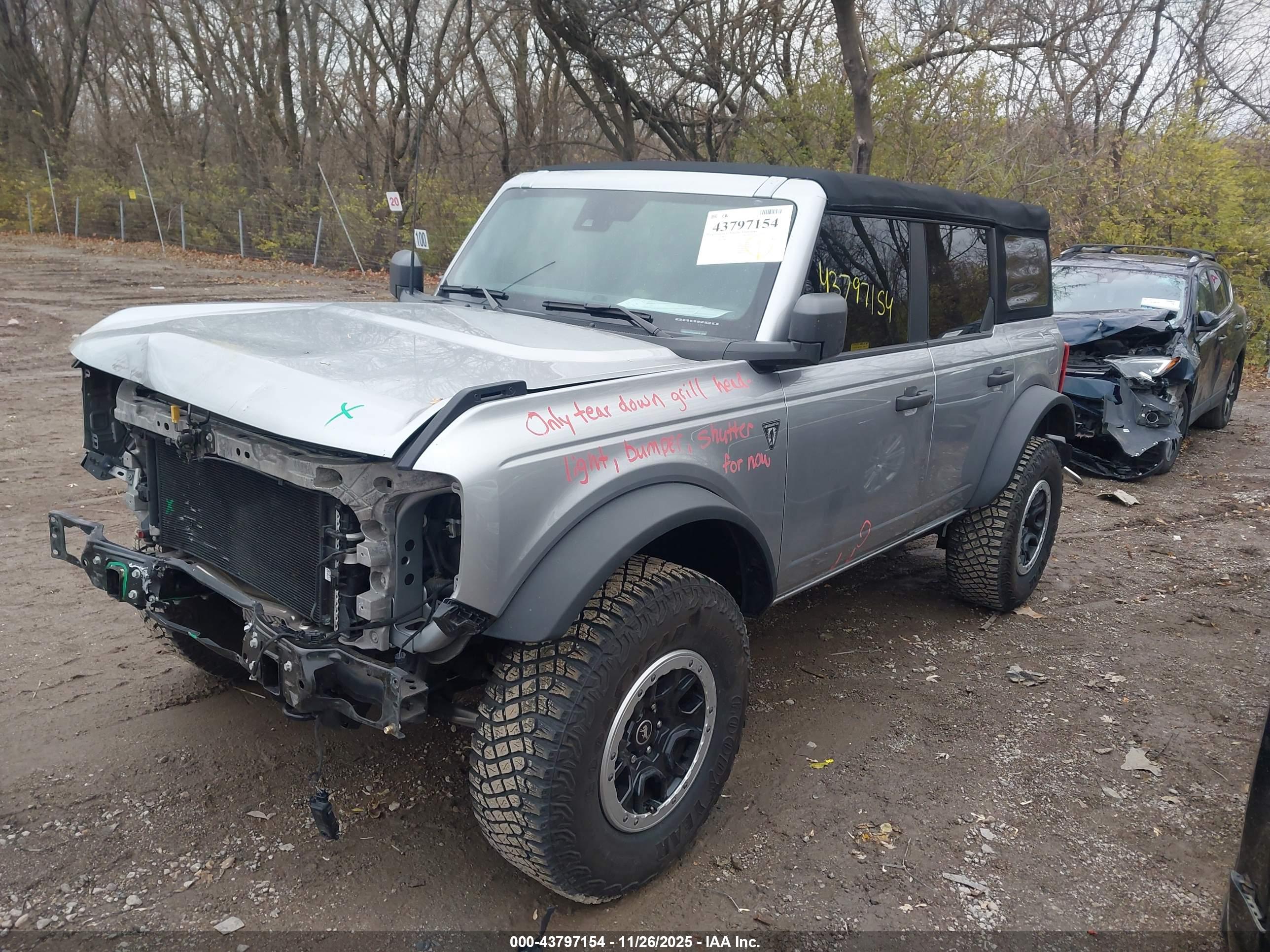 FORD BRONCO image 2
