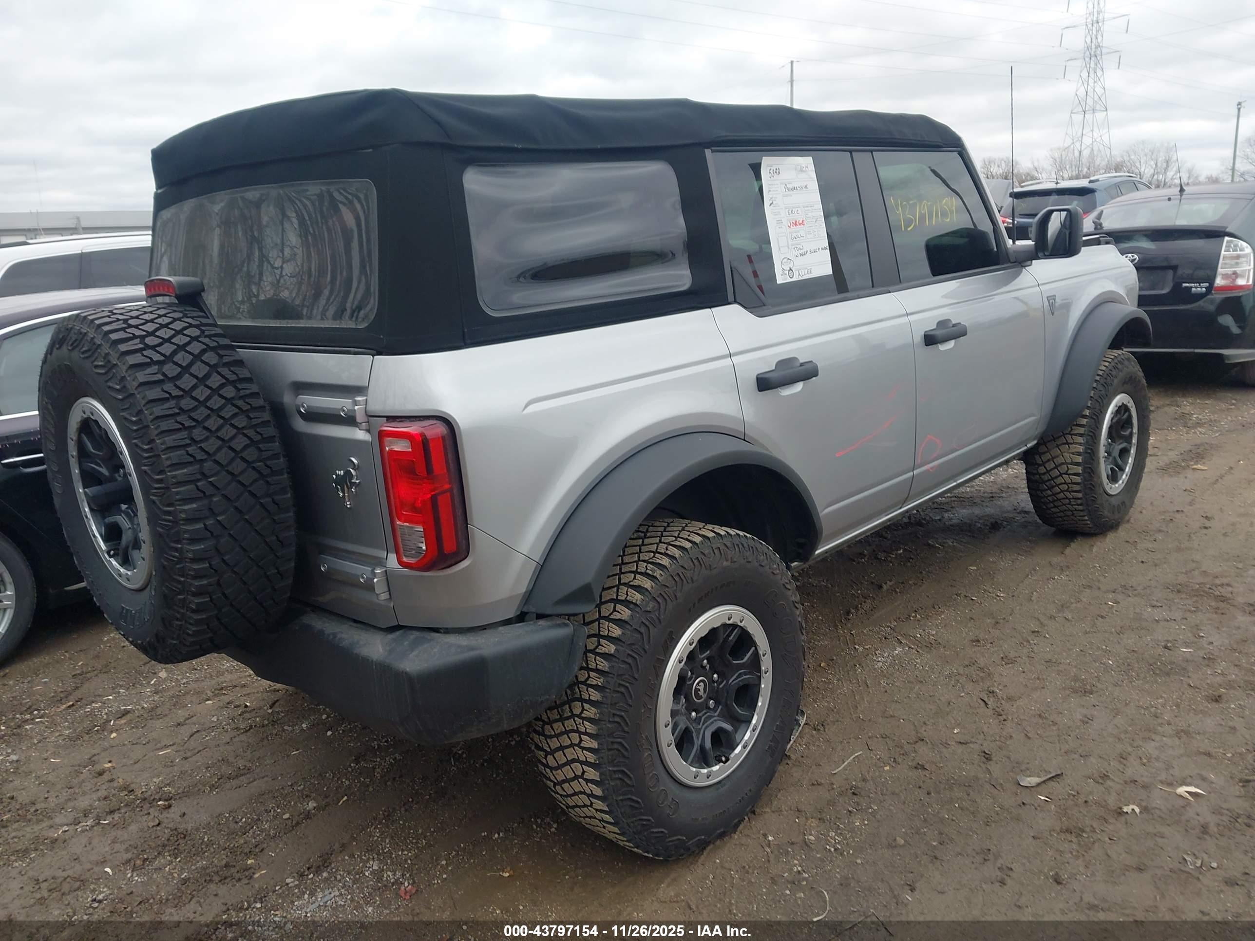 FORD BRONCO image 4